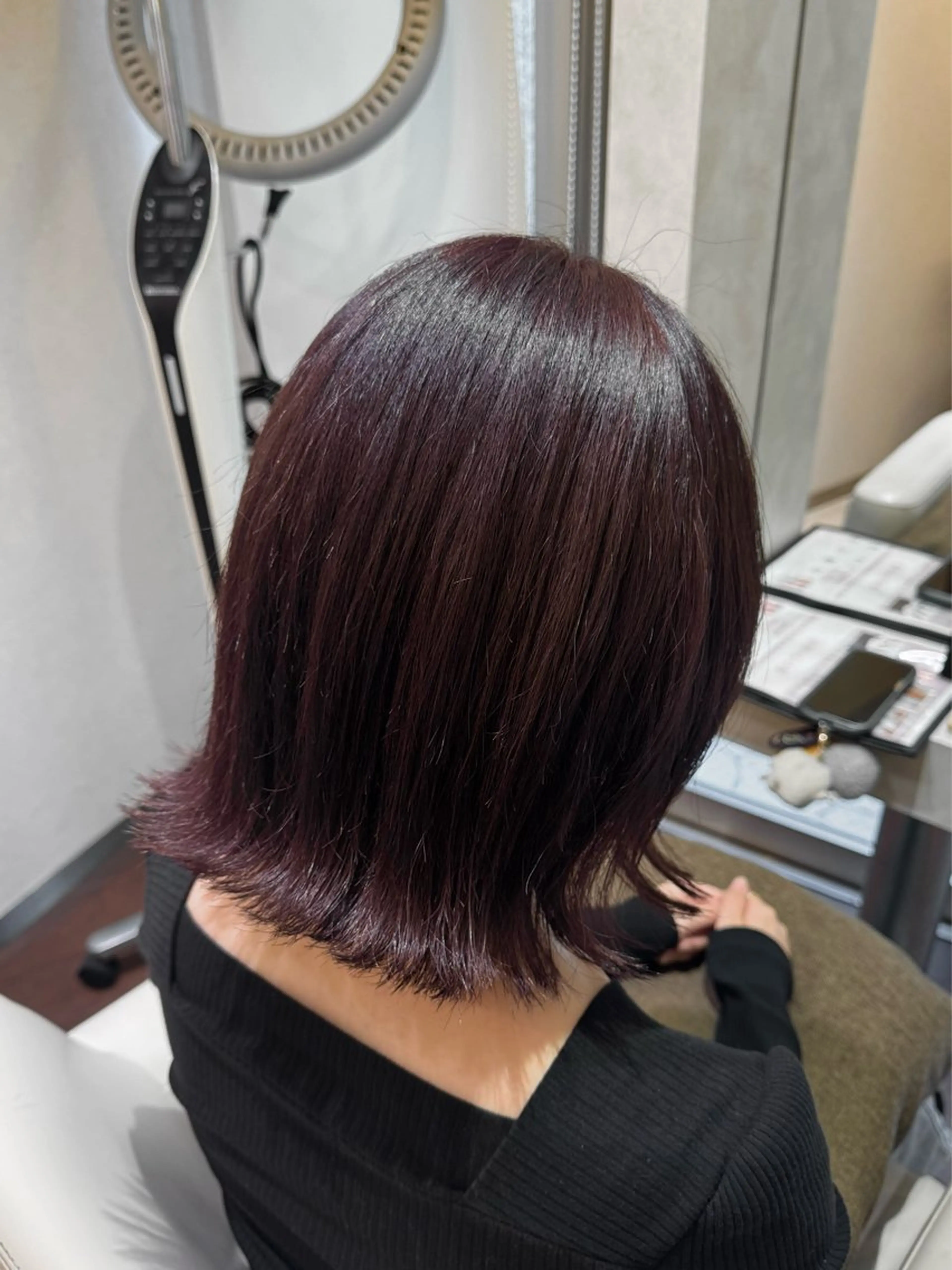 ミディアム カラー ブリーチ ラベンダーカラー ヘアカラー トリートメント 本多 美羽のヘアスタイル