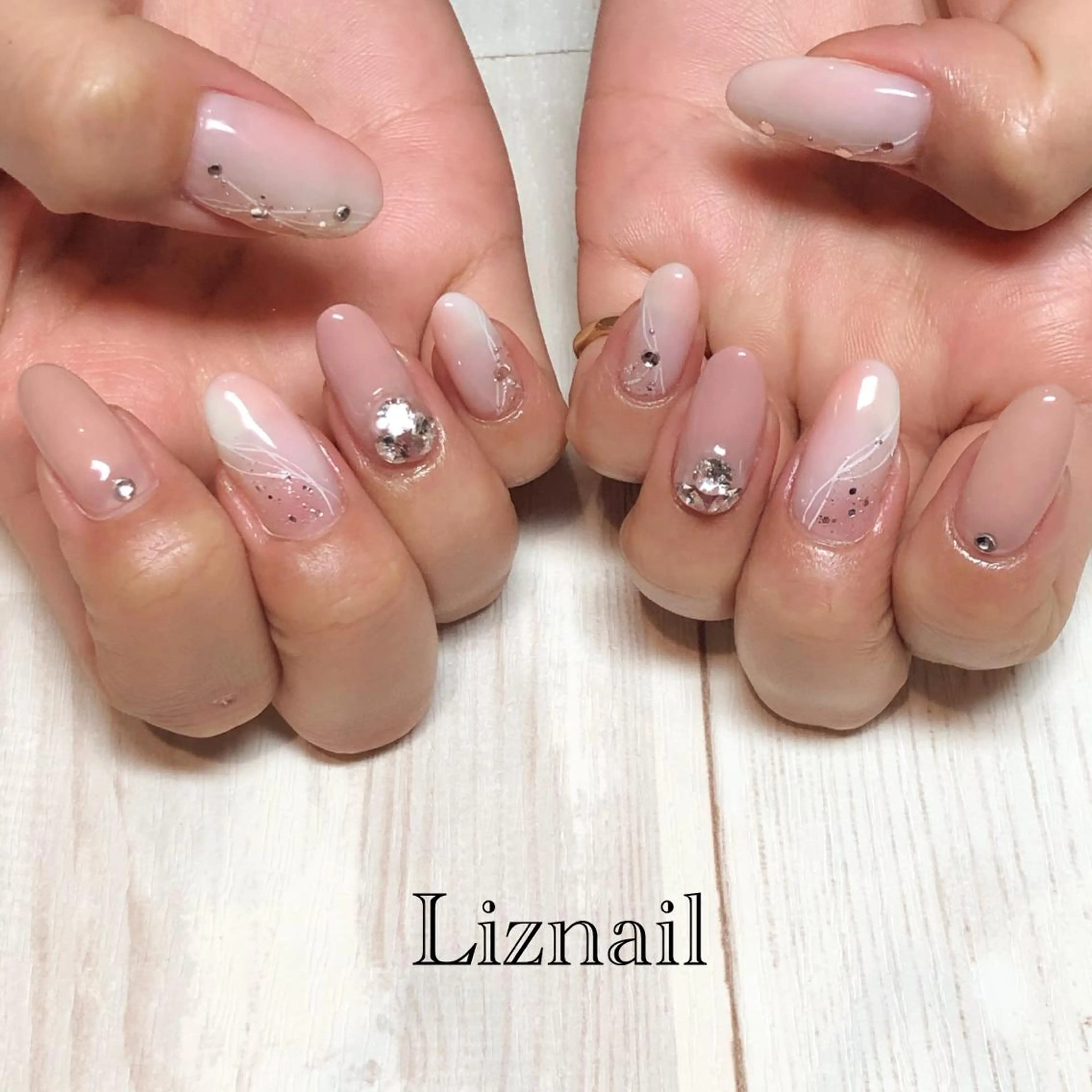 ネイル Rawr / saoriのネイルデザイン