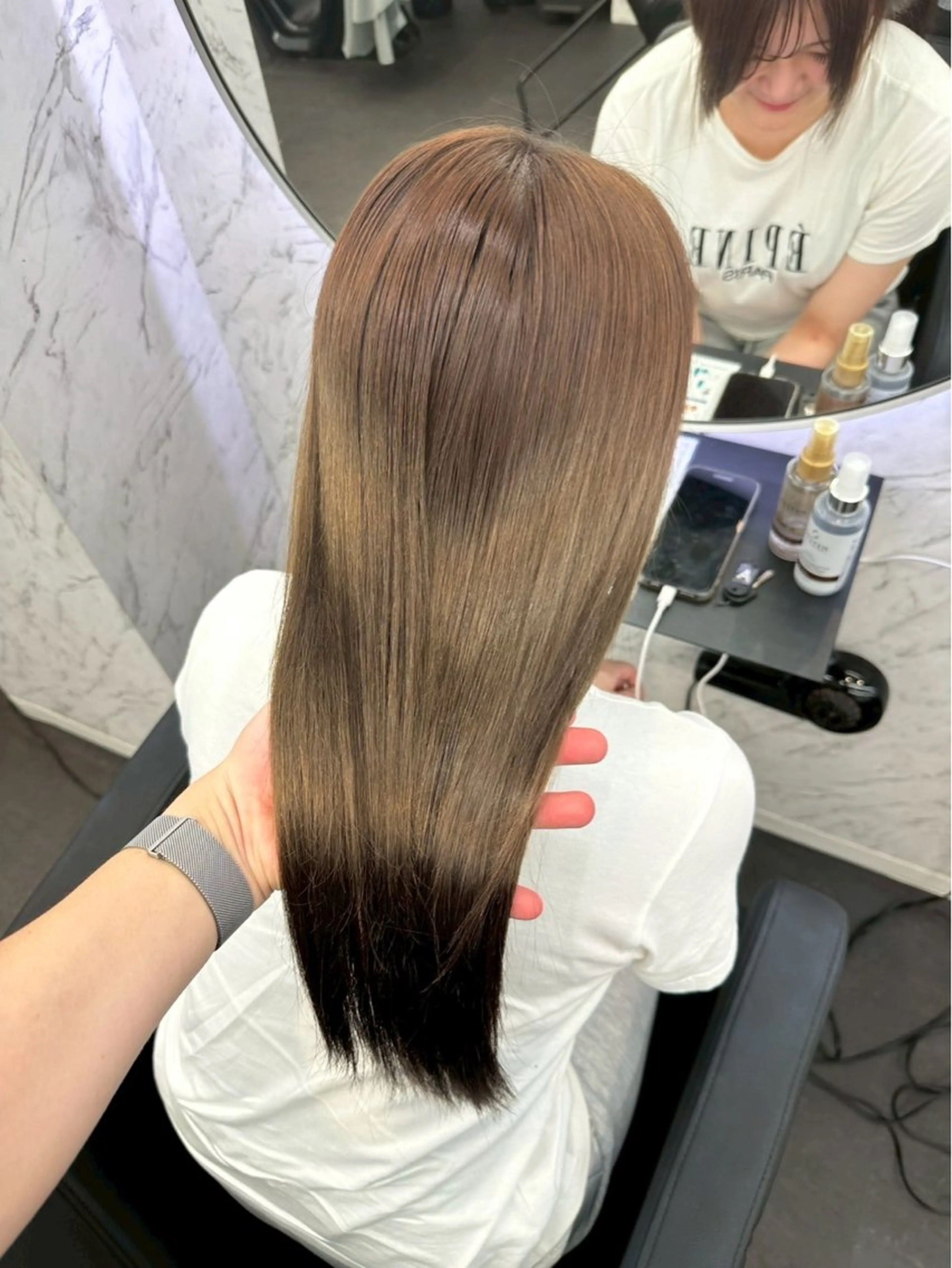 カラー ベージュカラー ブリーチ ブラウンカラー 透明感カラー グレージュ hair salon dot.mooda所属・레온⋆✦ Leon 透明感✨️Colorのヘアスタイル