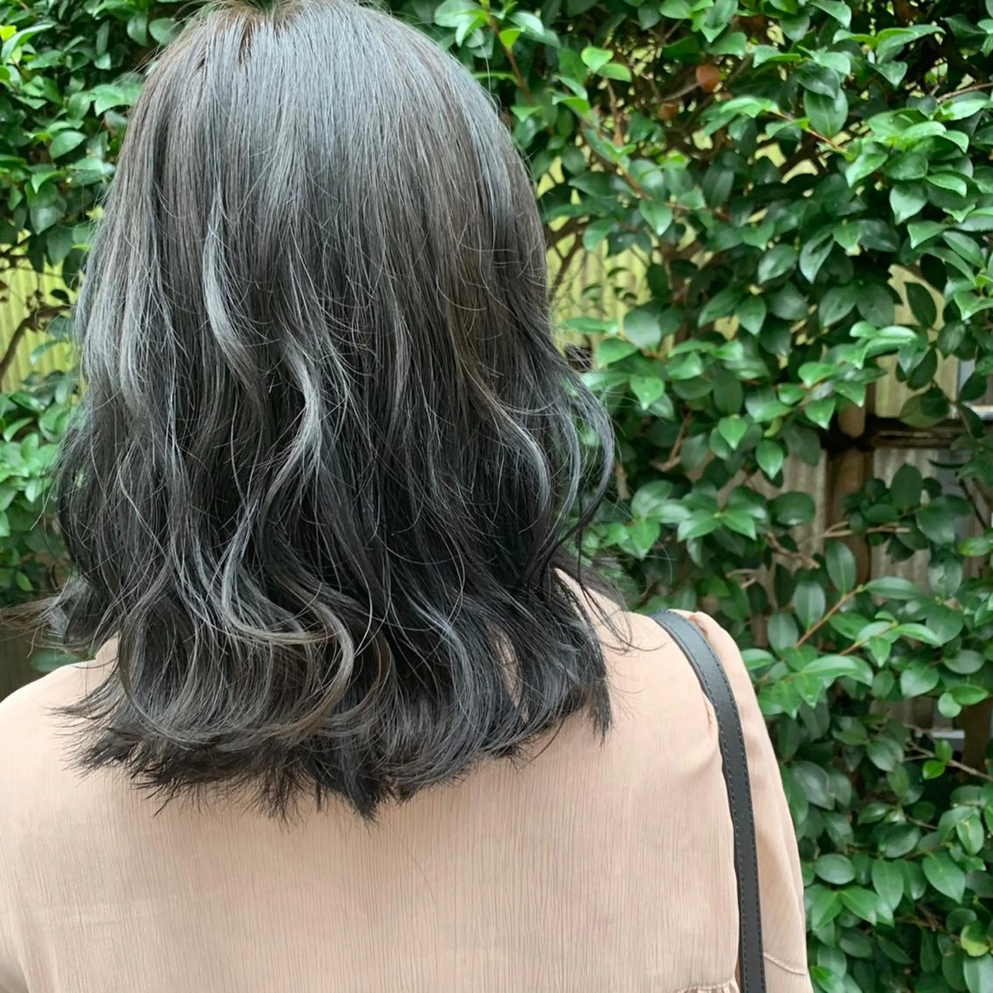 ミディアム カラー ベージュカラー オリーブベージュ 大田吏晃❤️‍🔥 美髪特化のヘアスタイル