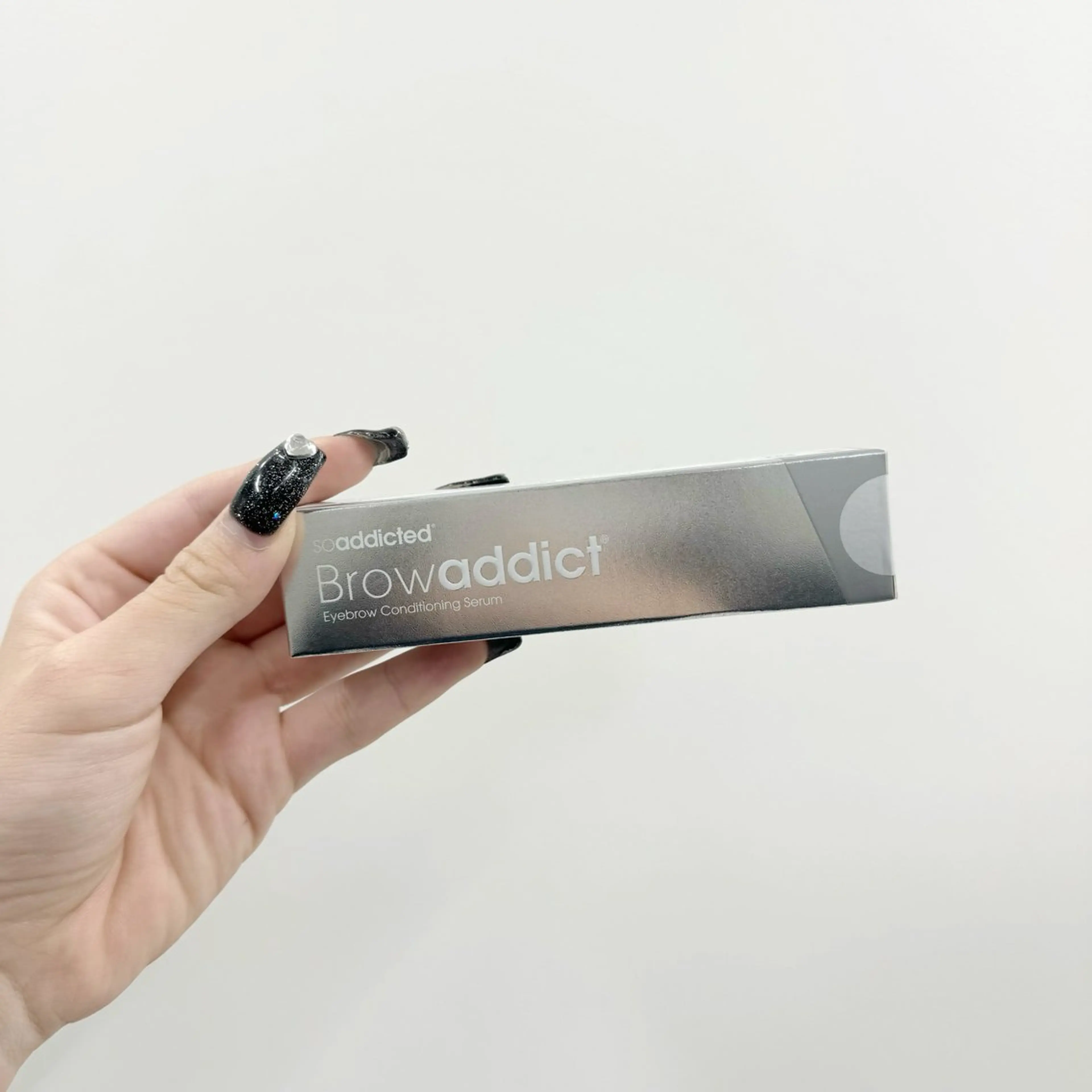 アイブロウ NANAMI🖤 ‎のマツエク・マツパデザイン