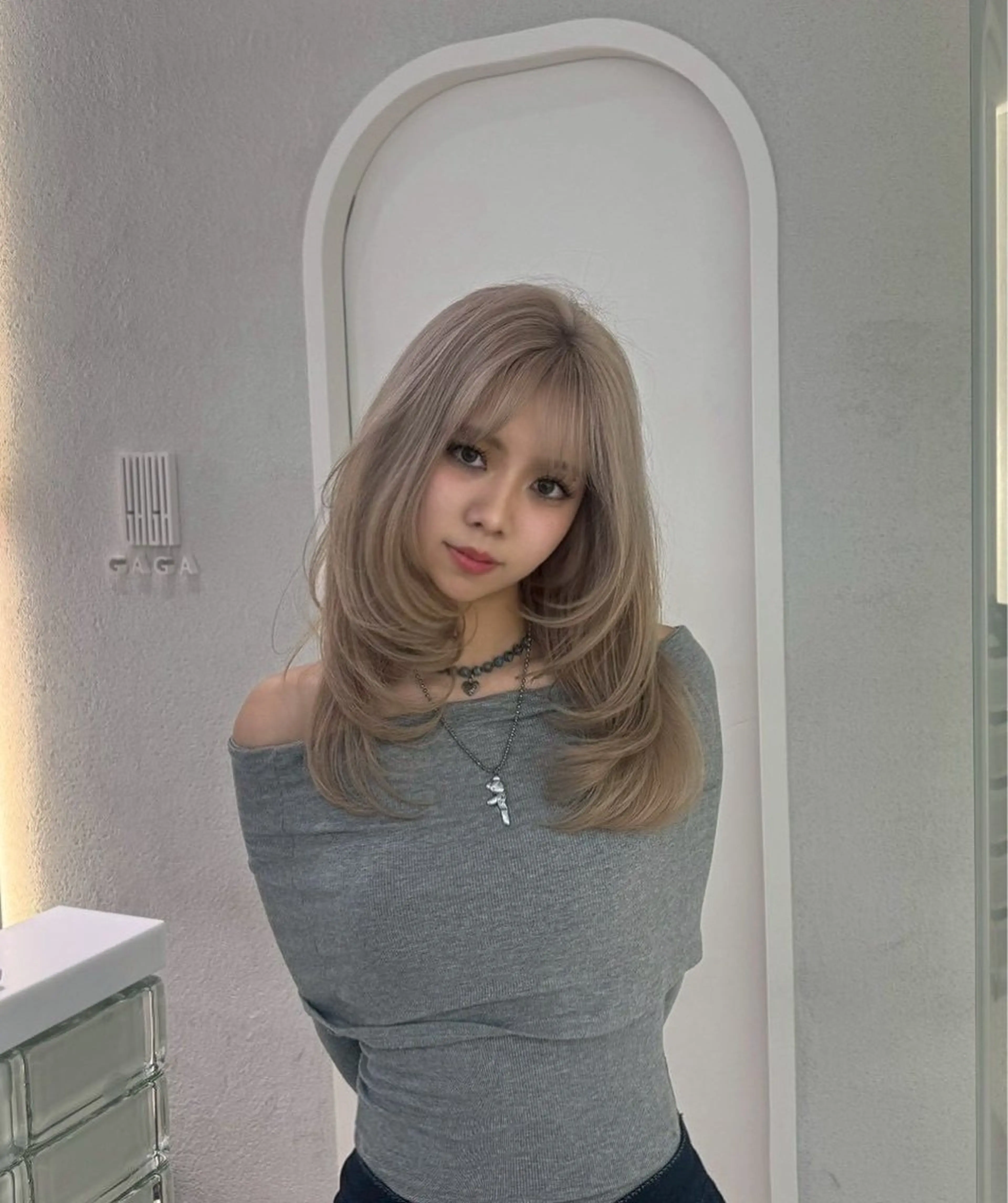 カラー ヘアカラー ANN GAGAのヘアスタイル