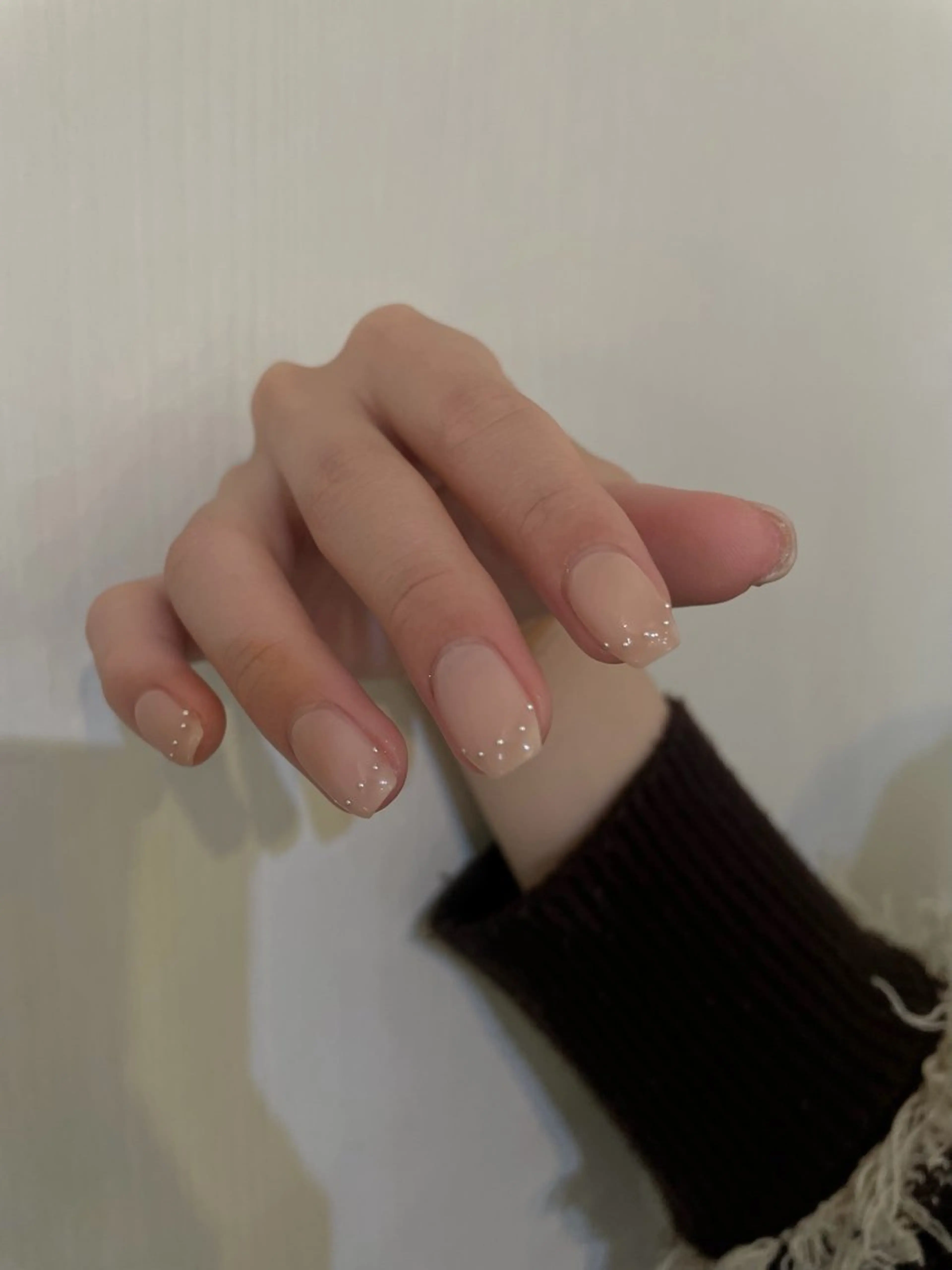 ネイル ハンドネイル anyora nail salon所属・大人ワンホン キラキラ／Ayanoのネイルデザイン