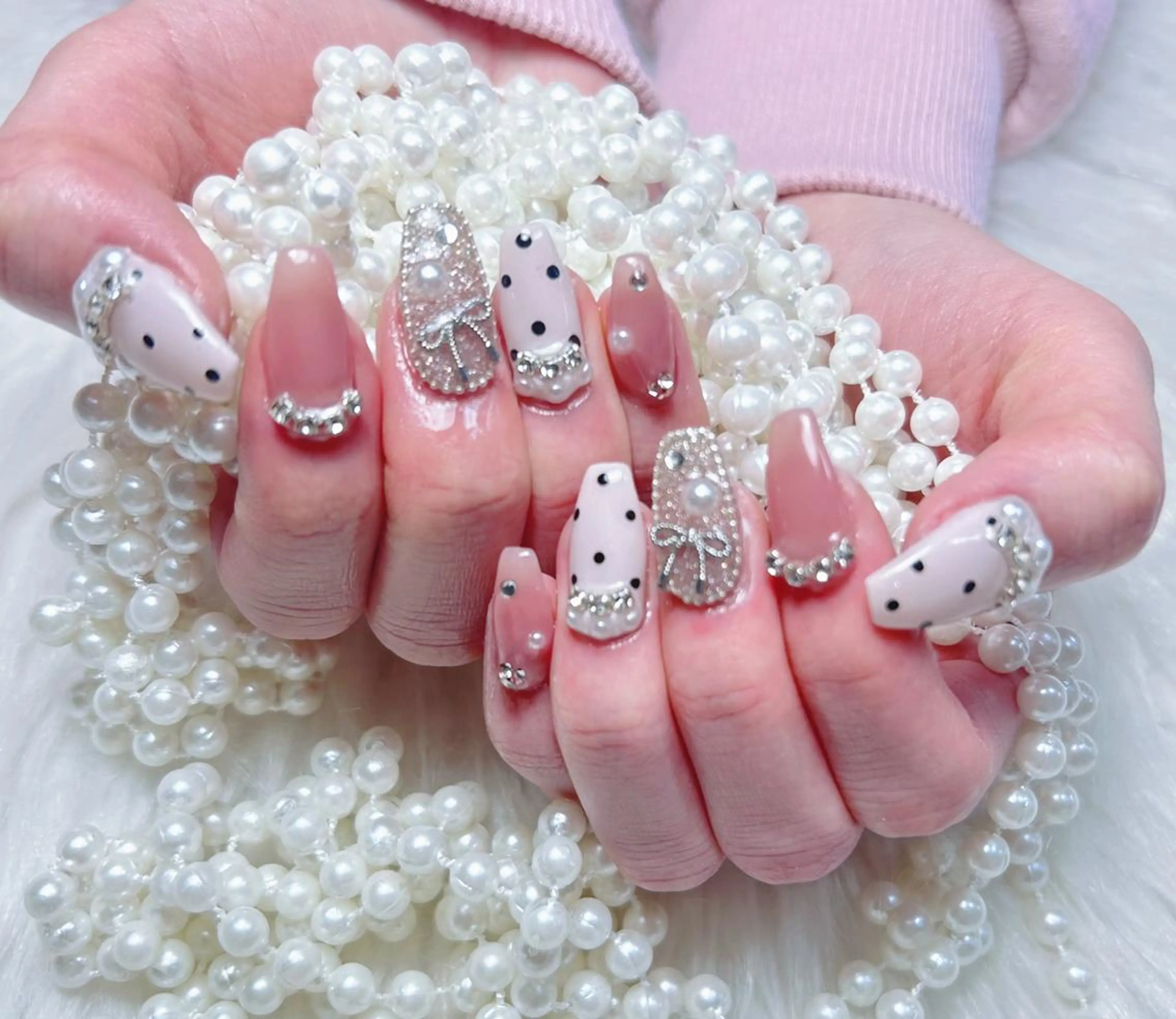 ネイル 🎀まゆ 🪽🐾のネイルデザイン