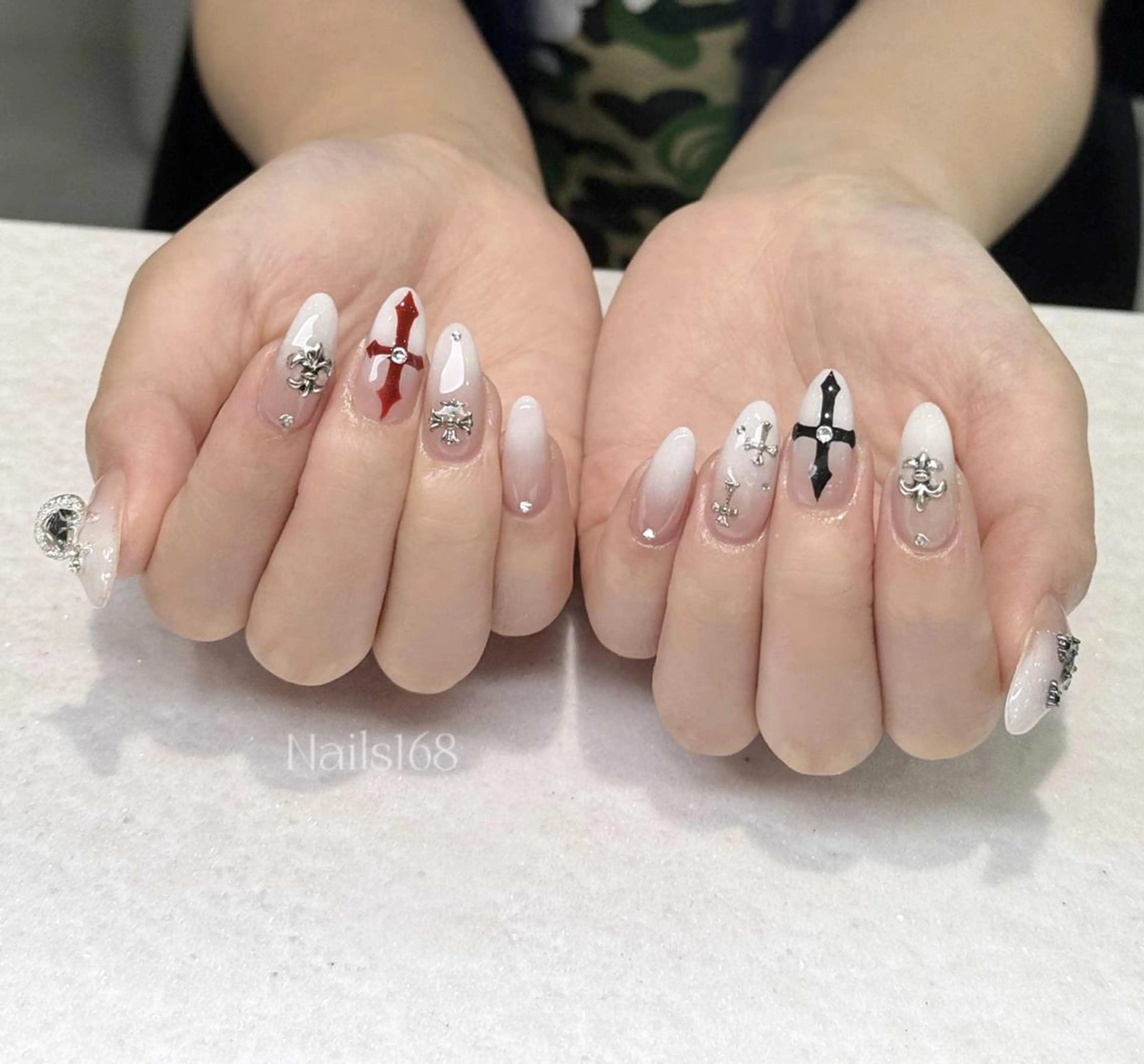 ネイル オーロラネイル ブルー チークネイル 長さ出し フットネイル ハンドネイル NAILS168 チップ長さ出し専門店のネイルデザイン