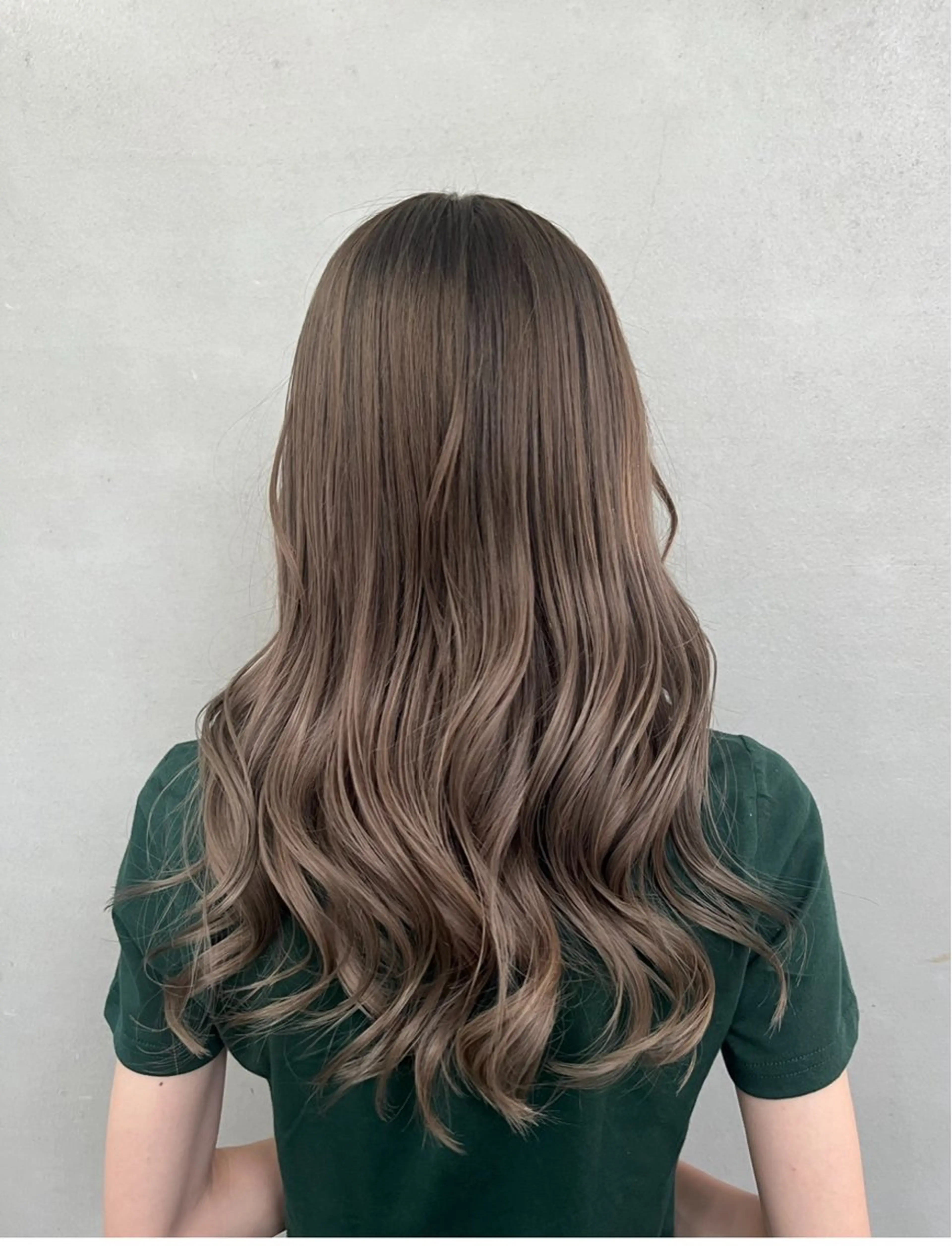 【初回平日限定⭐️ミニモ学割】ダブルカラー（ブリーチ1回＋カラー）＋2stepトリートメント［カラー/韓国/髪質改善］の写真