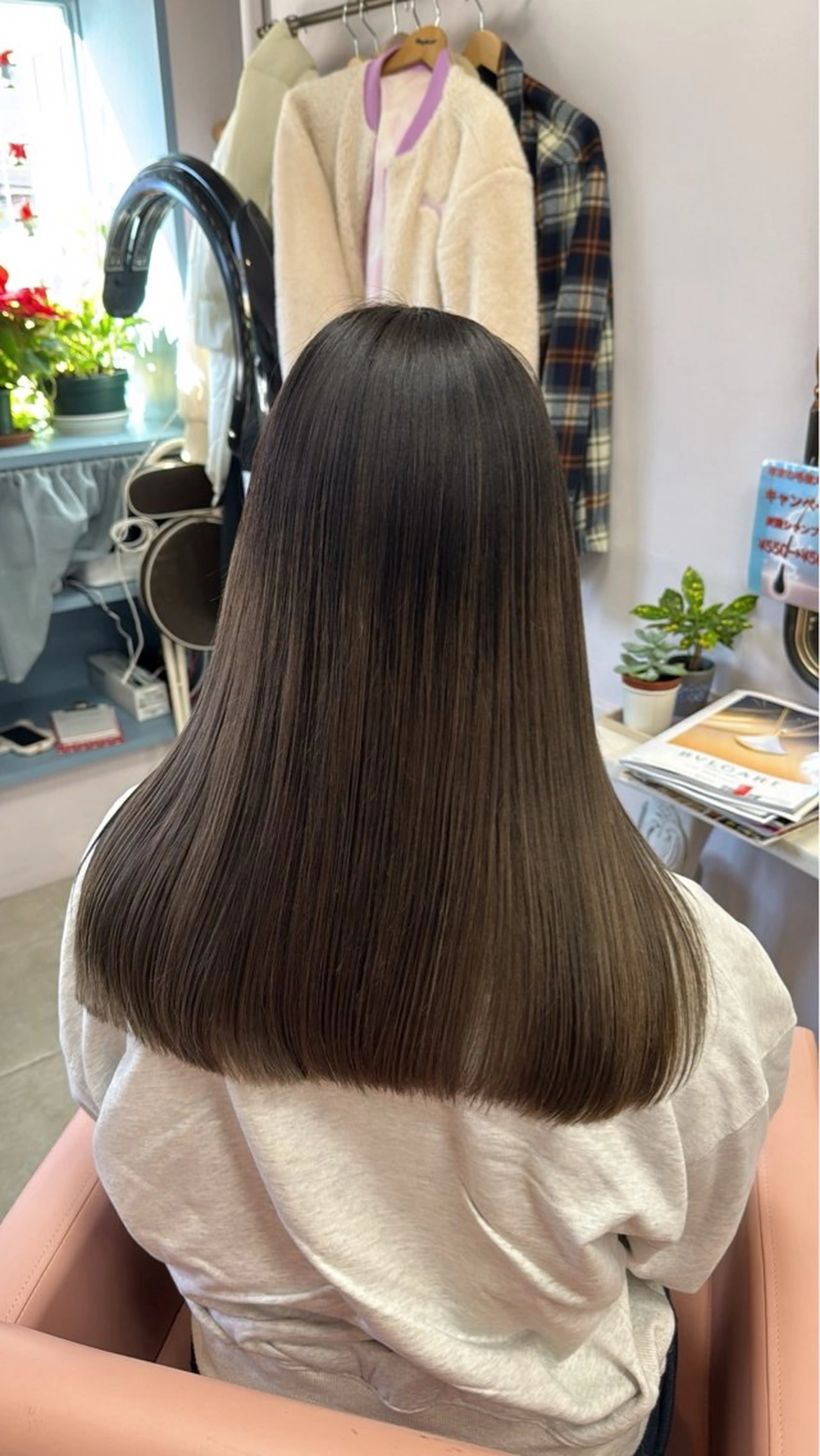 ロング ロング カット ヘアカラー トリートメント Yoshida Yukoのヘアスタイル