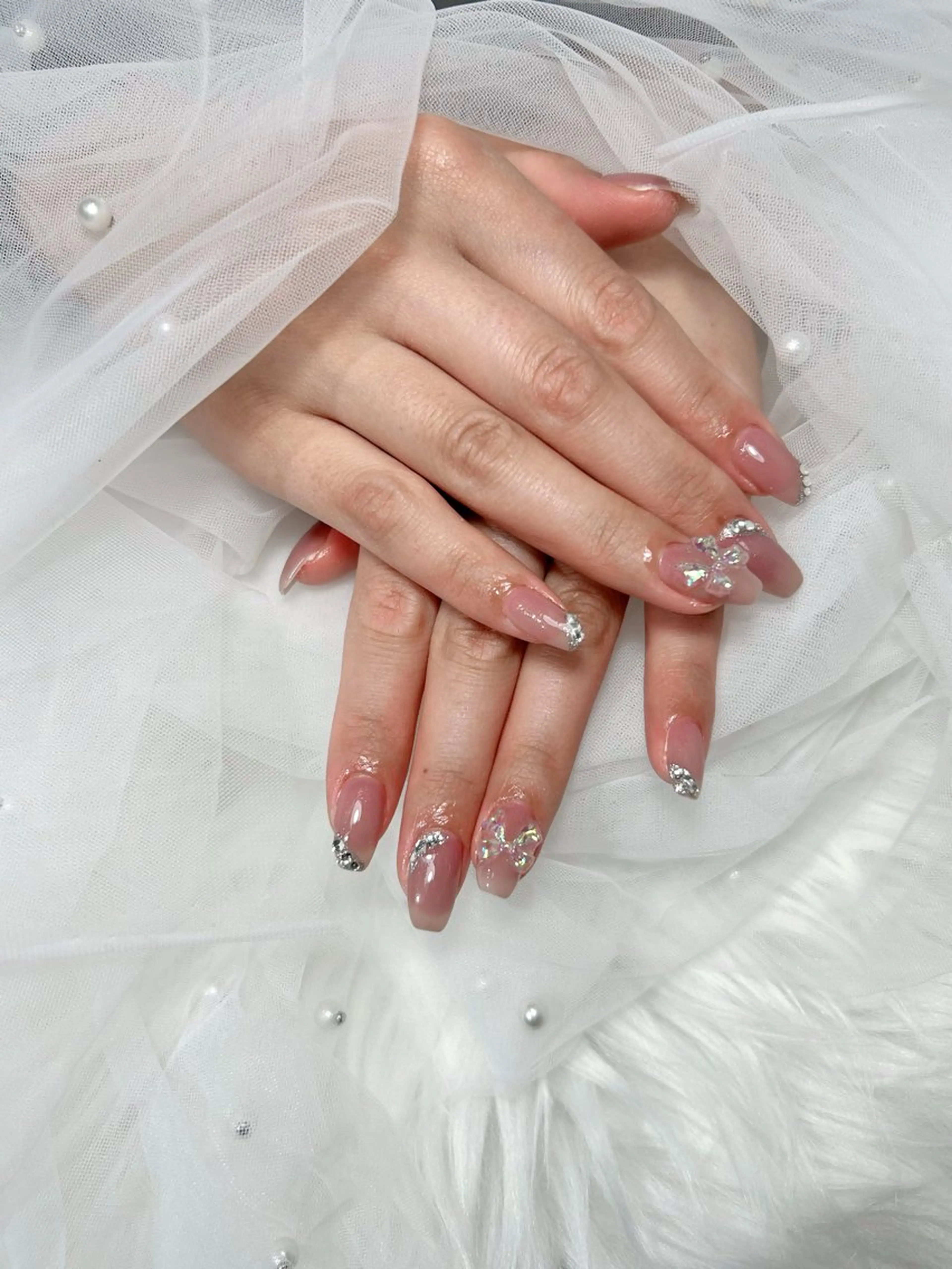 ネイル アートネイル 桜ネイル フレンチネイル ガラスフレンチ グラデーション ハンドネイル ハンドケア 🌈 Laule'aのネイルデザイン