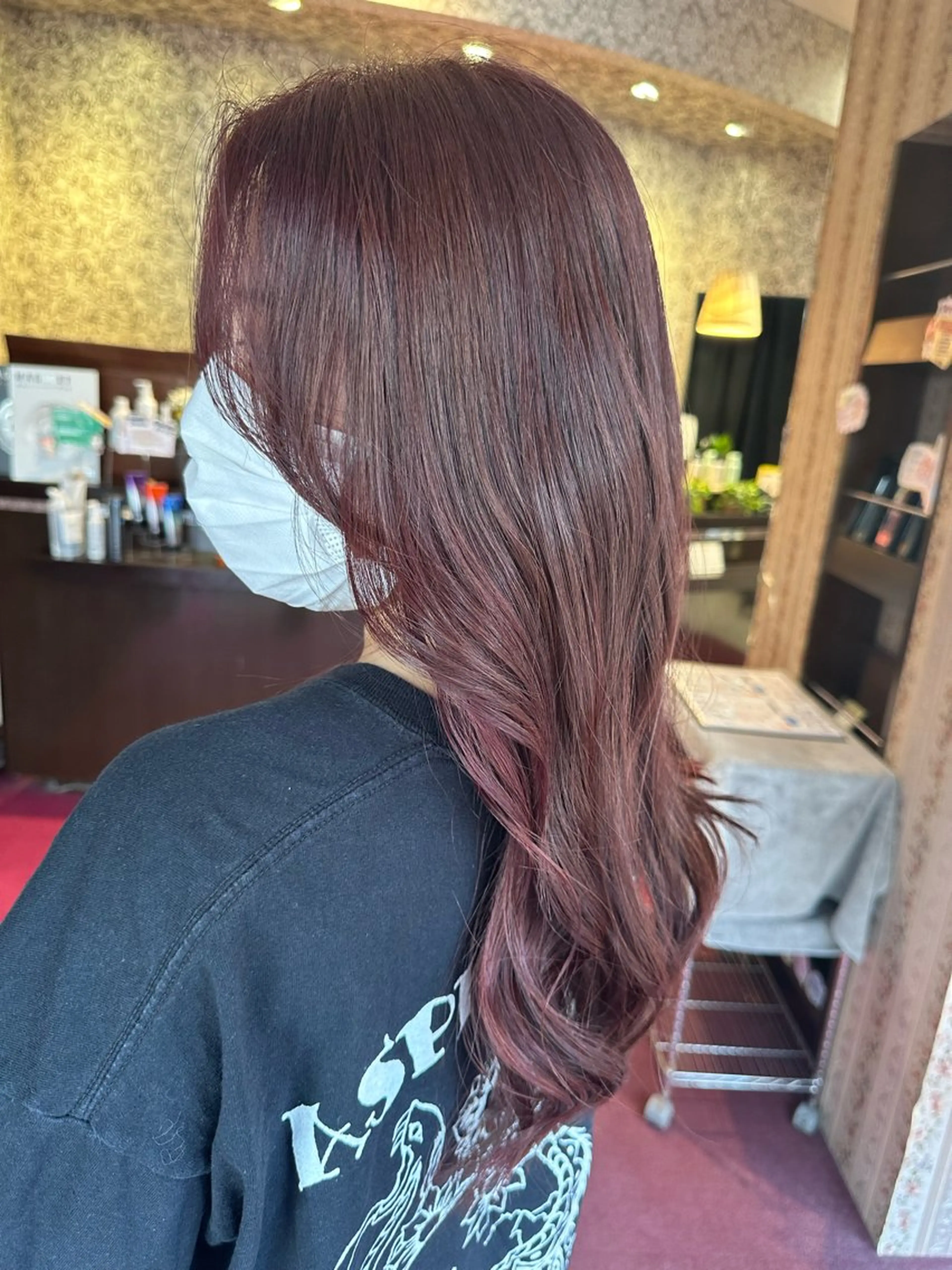 ロング カラー 大川 有香のヘアスタイル