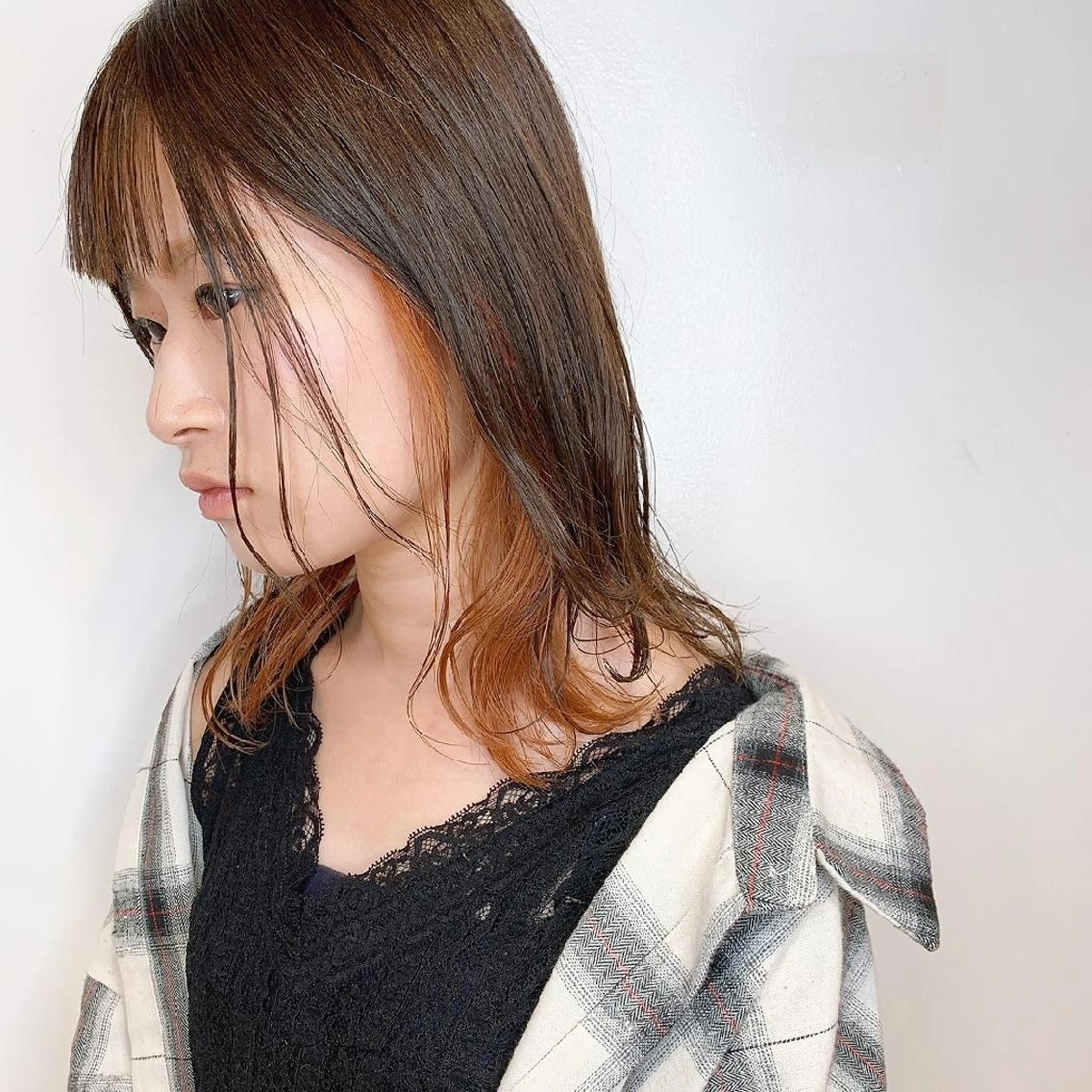 セミロング カラー ヘアアレンジ インナーカラー オレンジ カット ヘアカラー トリートメント 竹内啓太 ボブのヘアスタイル