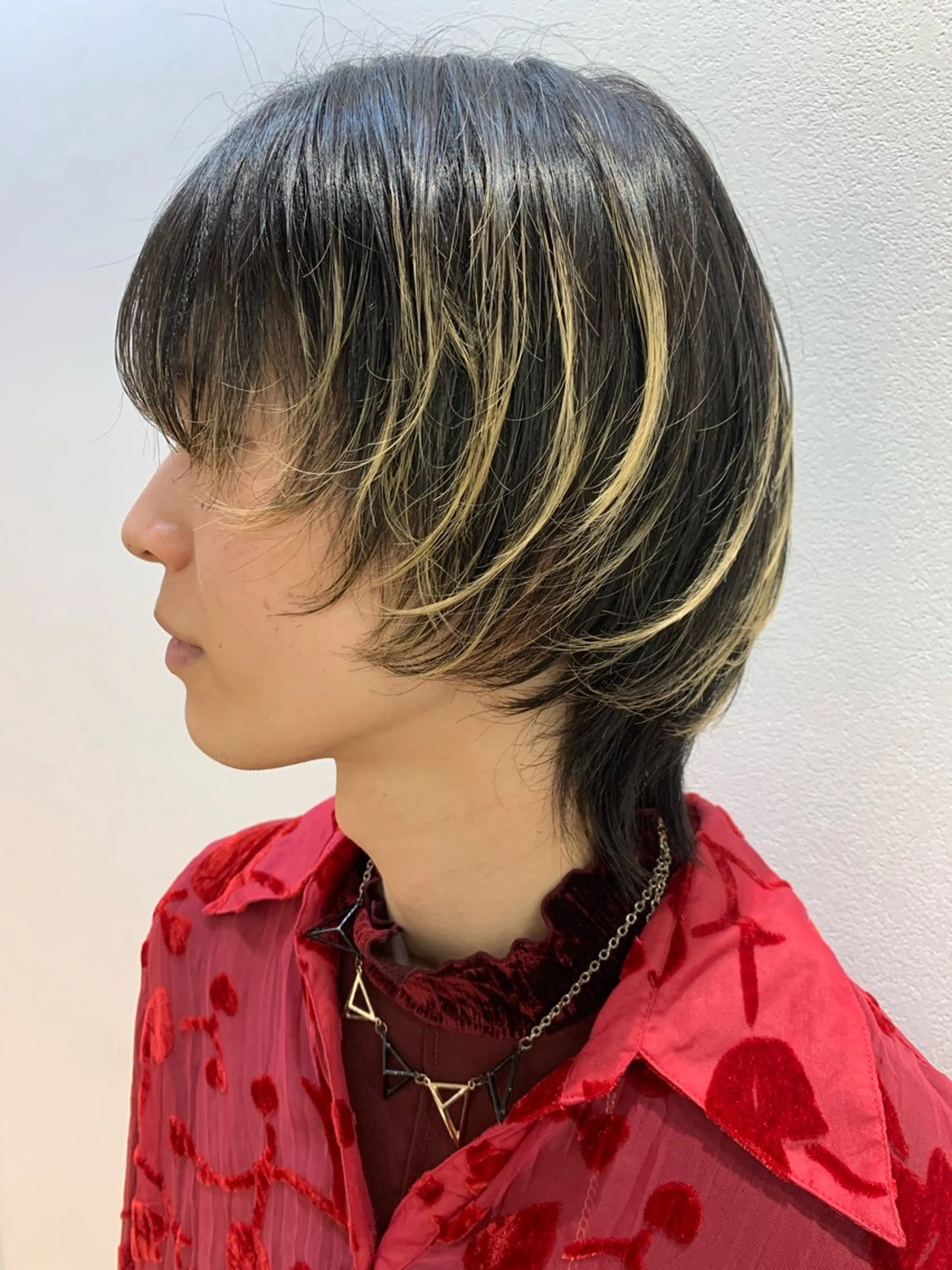 ショート 顔まわりレイヤー 顔周りカット レイヤーカット ウルフカット カット トリートメント 佐々木 有彩のヘアスタイル