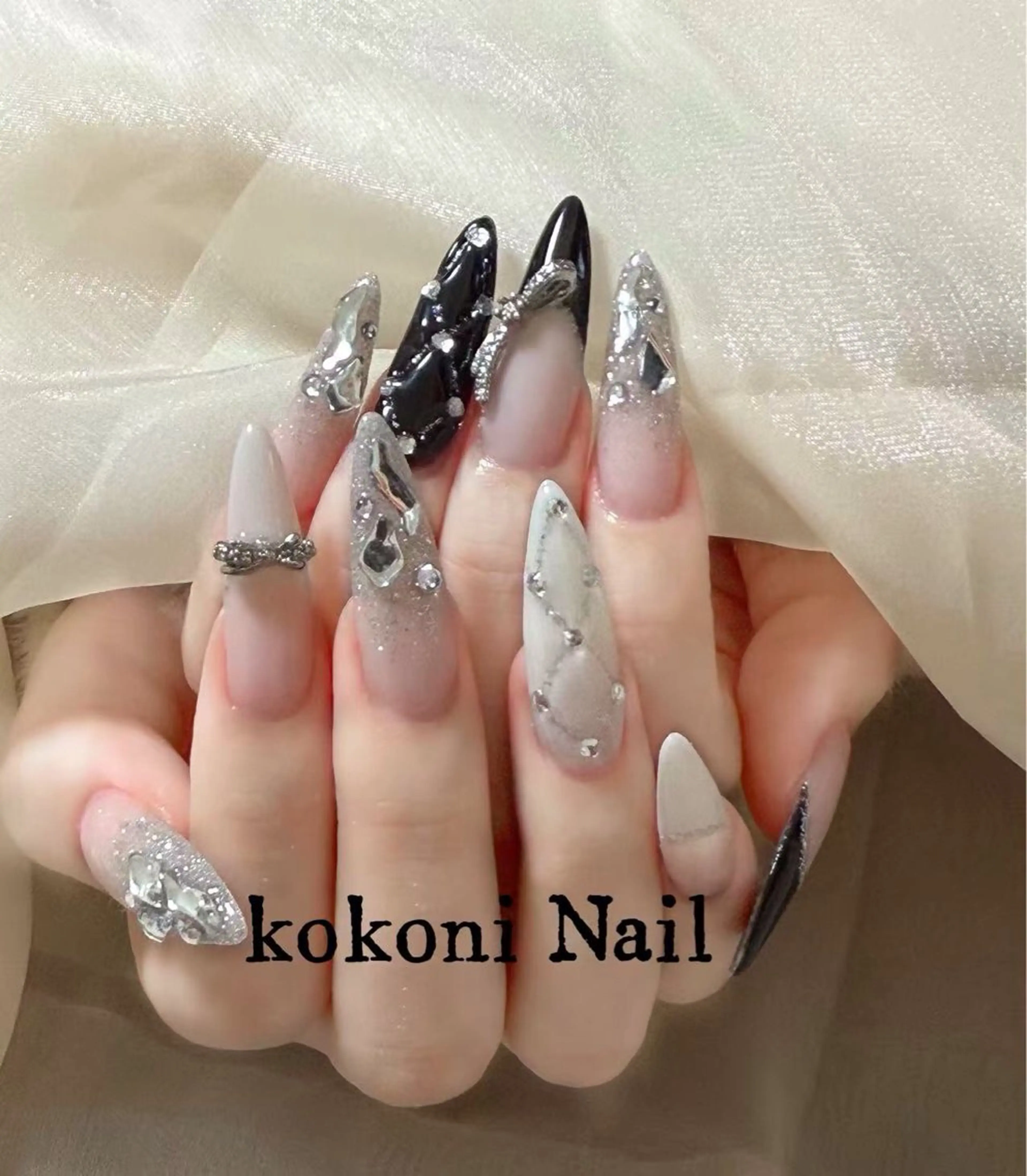 ネイル ハンドネイル 小 雨のネイルデザイン