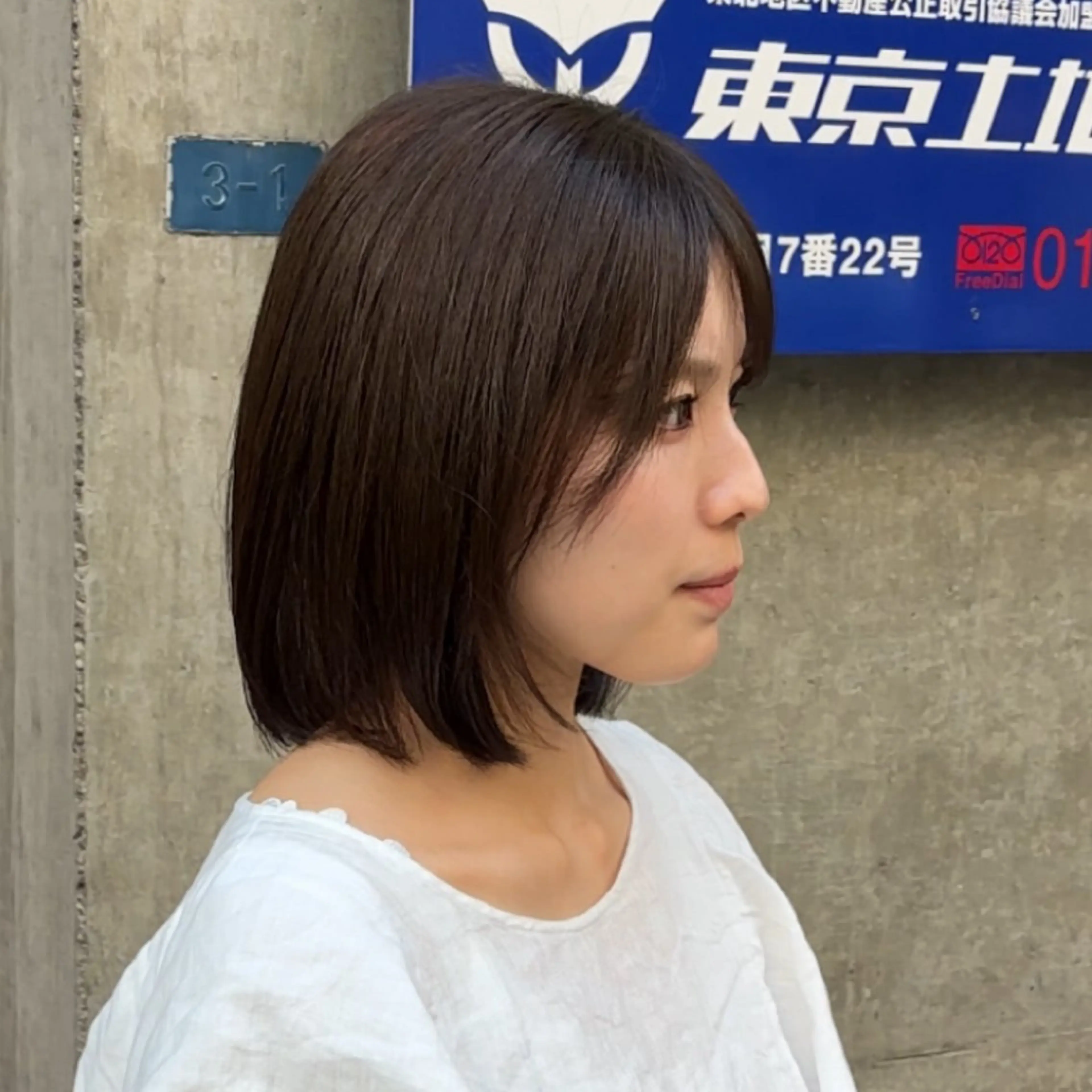 ミディアム カラー ベージュカラー オリーブベージュ ボブ aura所属・CONAN｜盛岡ボブ 特化/タッセルボブのヘアスタイル