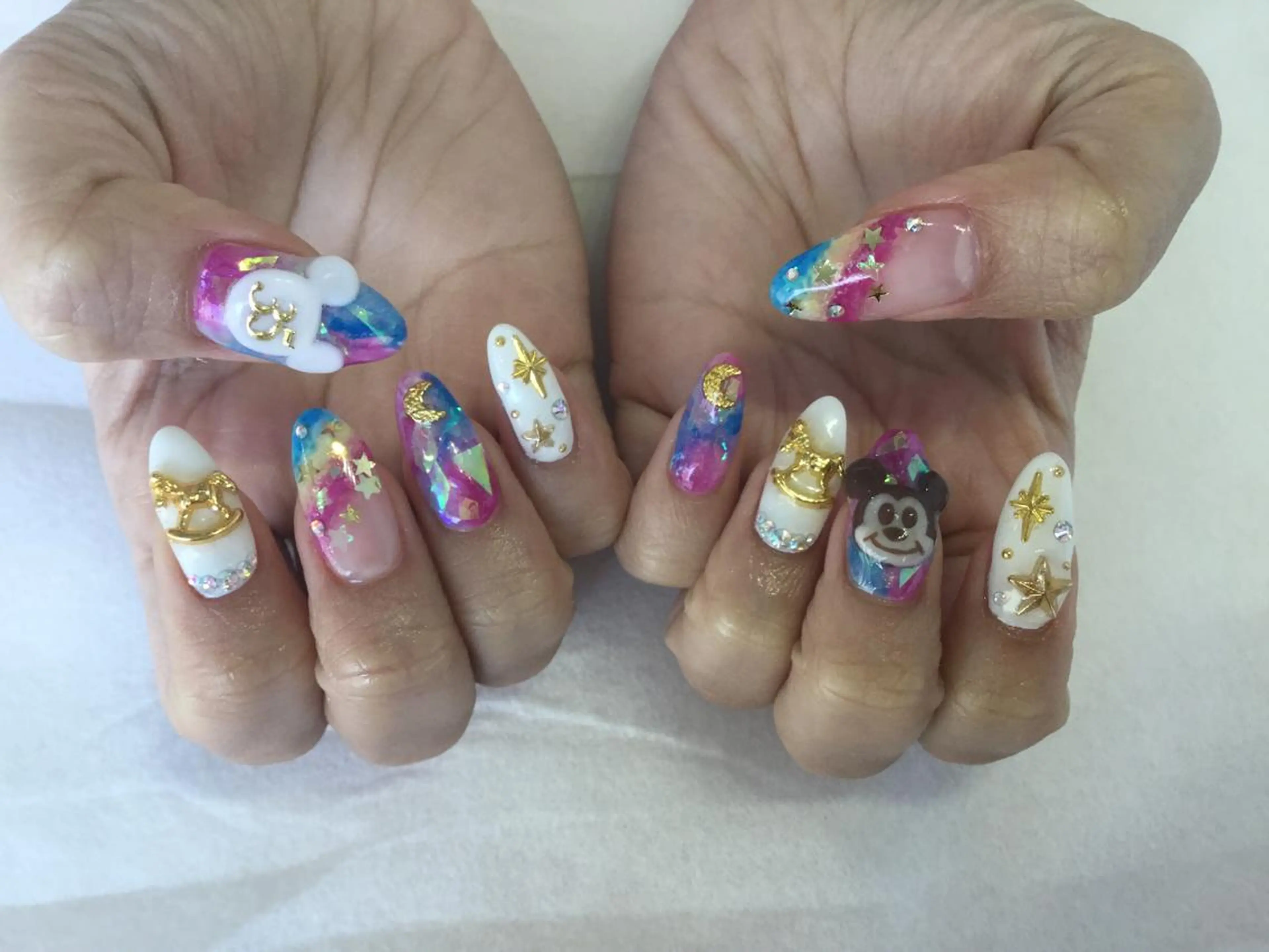 ネイル 💎🐰 saki. m 🐰💎のネイルデザイン