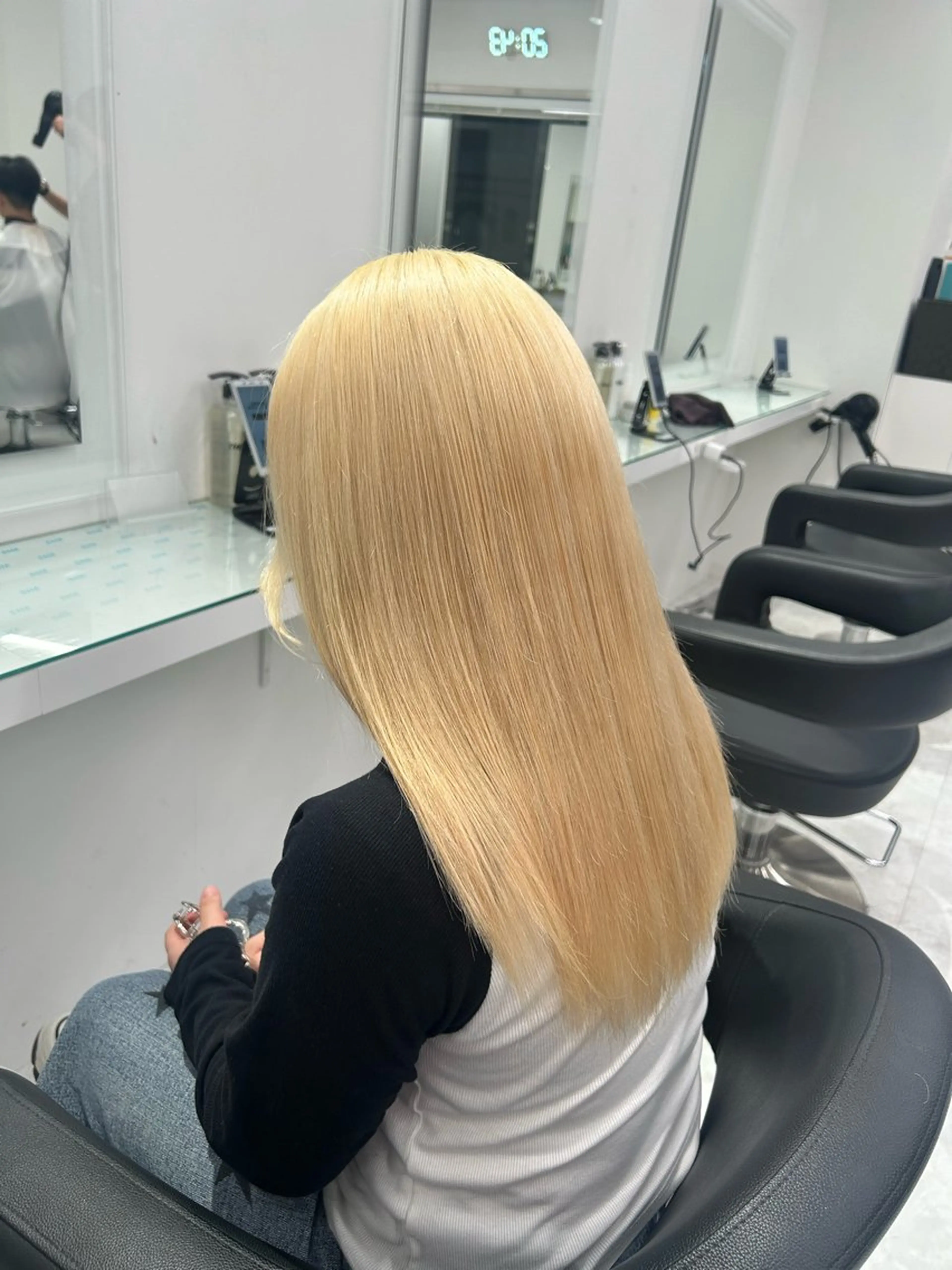 ロング カラー ヘアカラー トリートメント ヘッドスパ 🩷暖色カラー🩷 BONのヘアスタイル