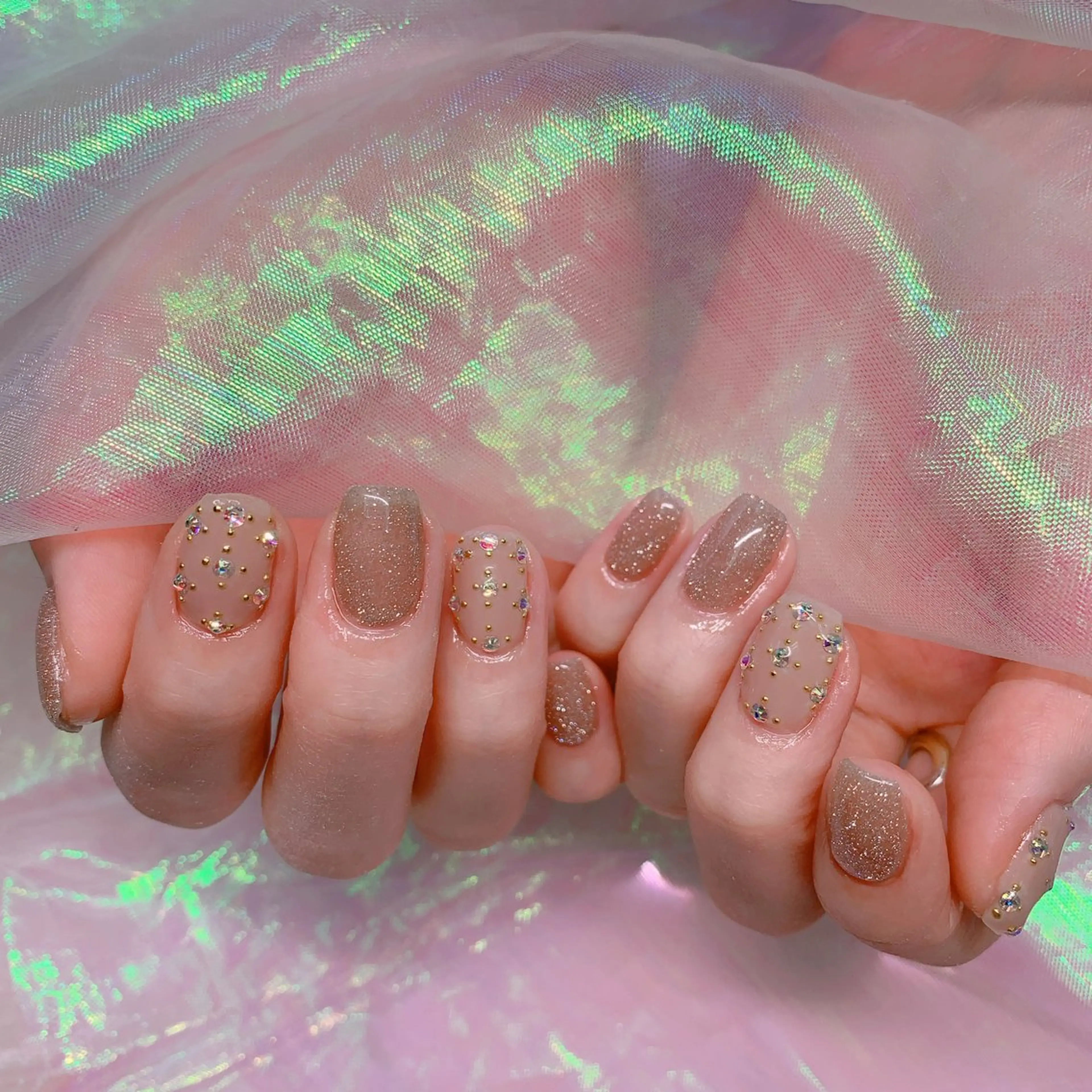 ネイル オーロラネイル 長さ出し フットネイル ジェルネイル キラキラネイル ハンドネイル インフィニティ ネイルサロンのネイルデザイン