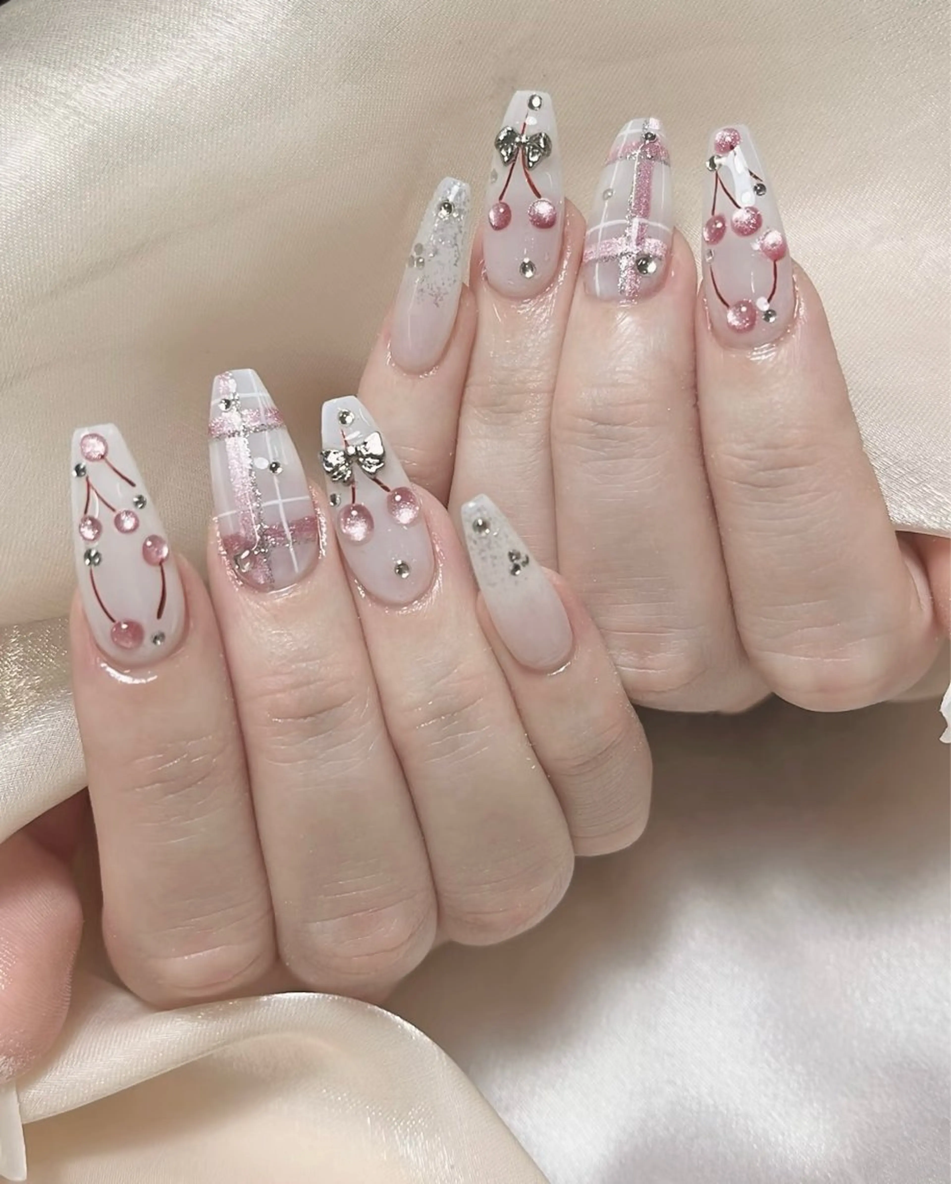 ネイル BEAUTY NAIL SALON所属・beautynail Emiのネイルデザイン