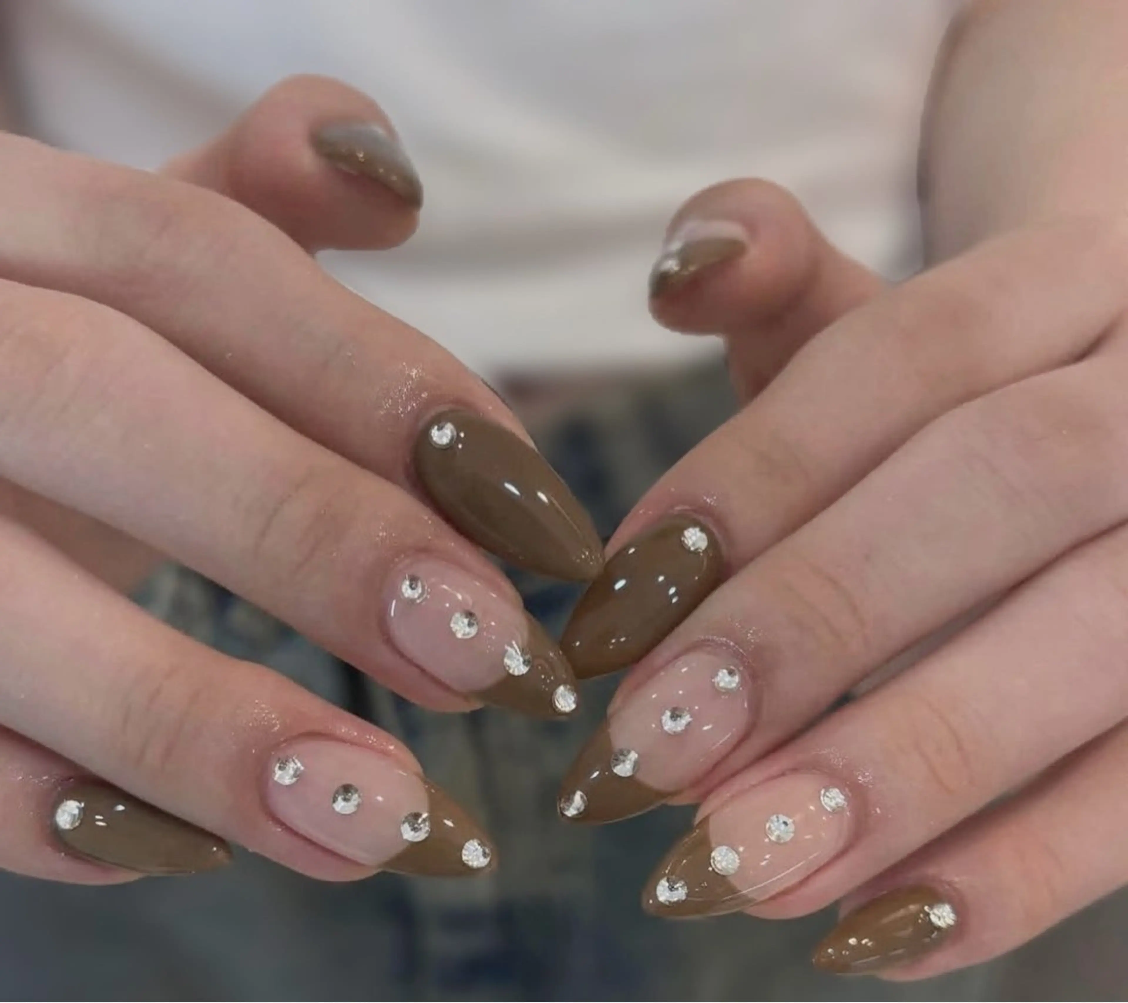 ネイル ハンドネイル ハンドケア Kaka_ パラジェル、長さだしのネイルデザイン