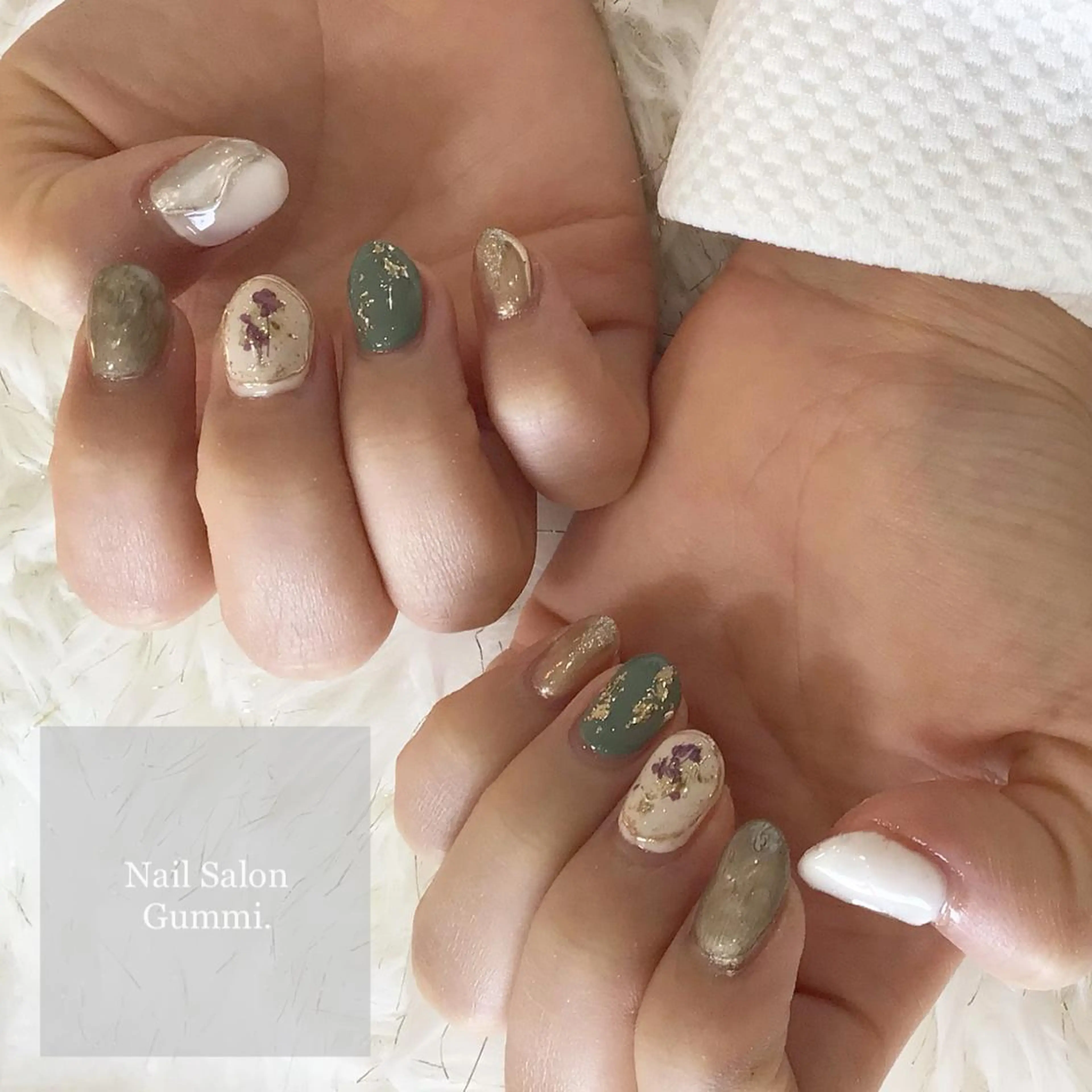 ネイル フラワーネイル キラキラネイル 韓国ネイル ラメ(グリッター) ミラーネイル Nail Salon Gummi.のネイルデザイン