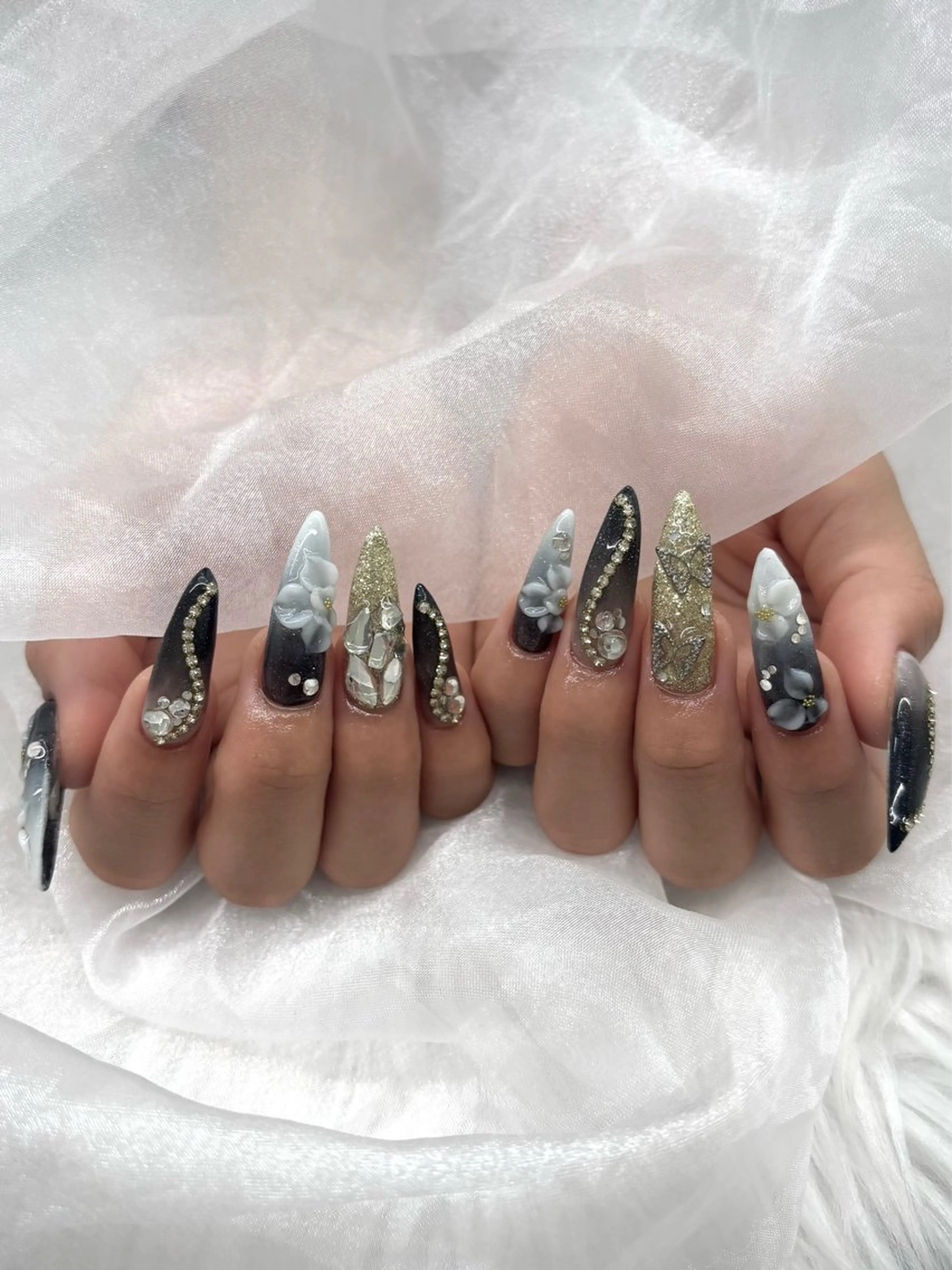 ネイル 成人式 ハンドネイル GRACE Rioのネイルデザイン