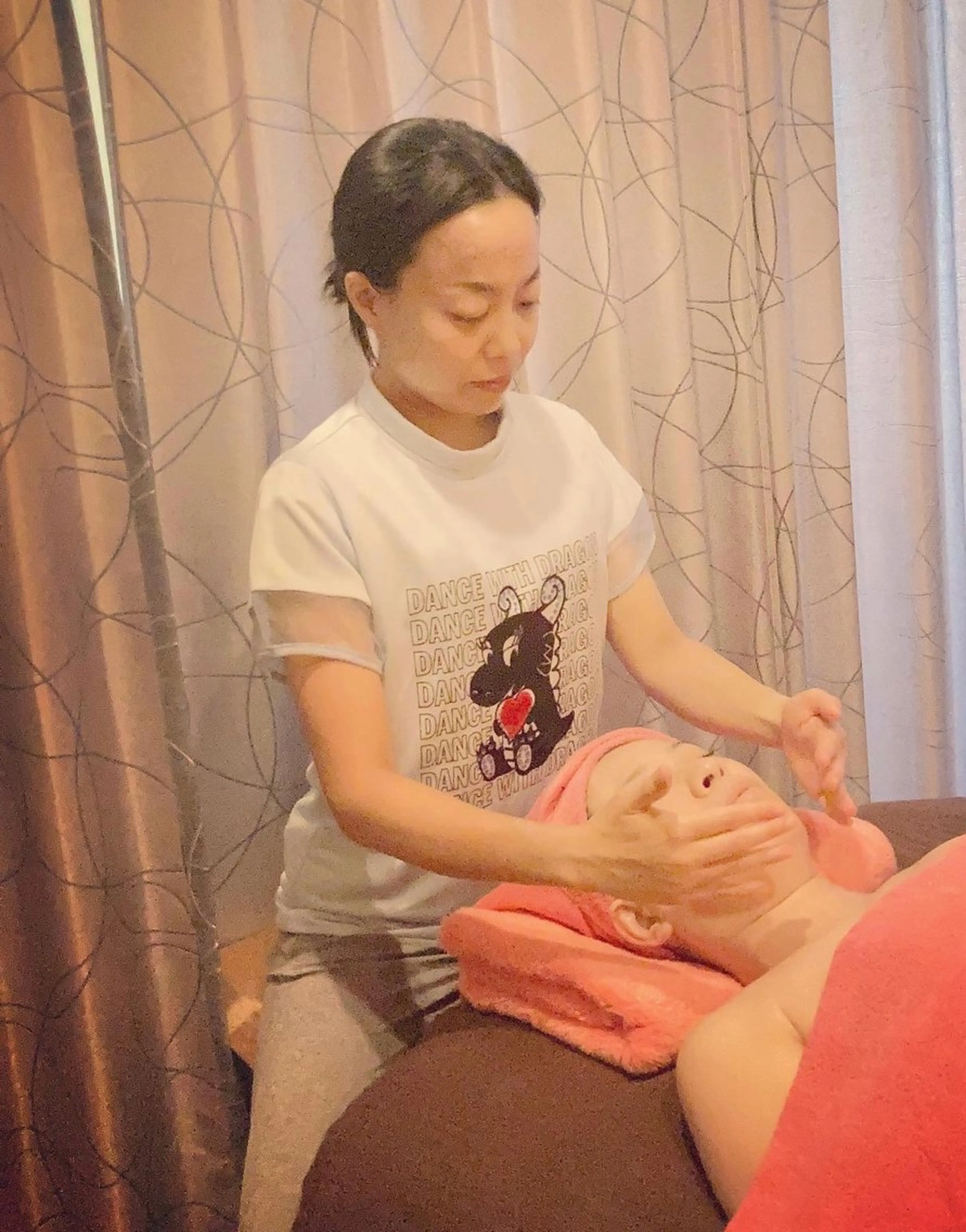 お顔をほぐすと気持ちいい60分💤すやすや眠りを誘う顔筋ほぐしフェイシャル＋アロマオイル首肩ほぐし＋炭酸泡ヘッドスパの写真