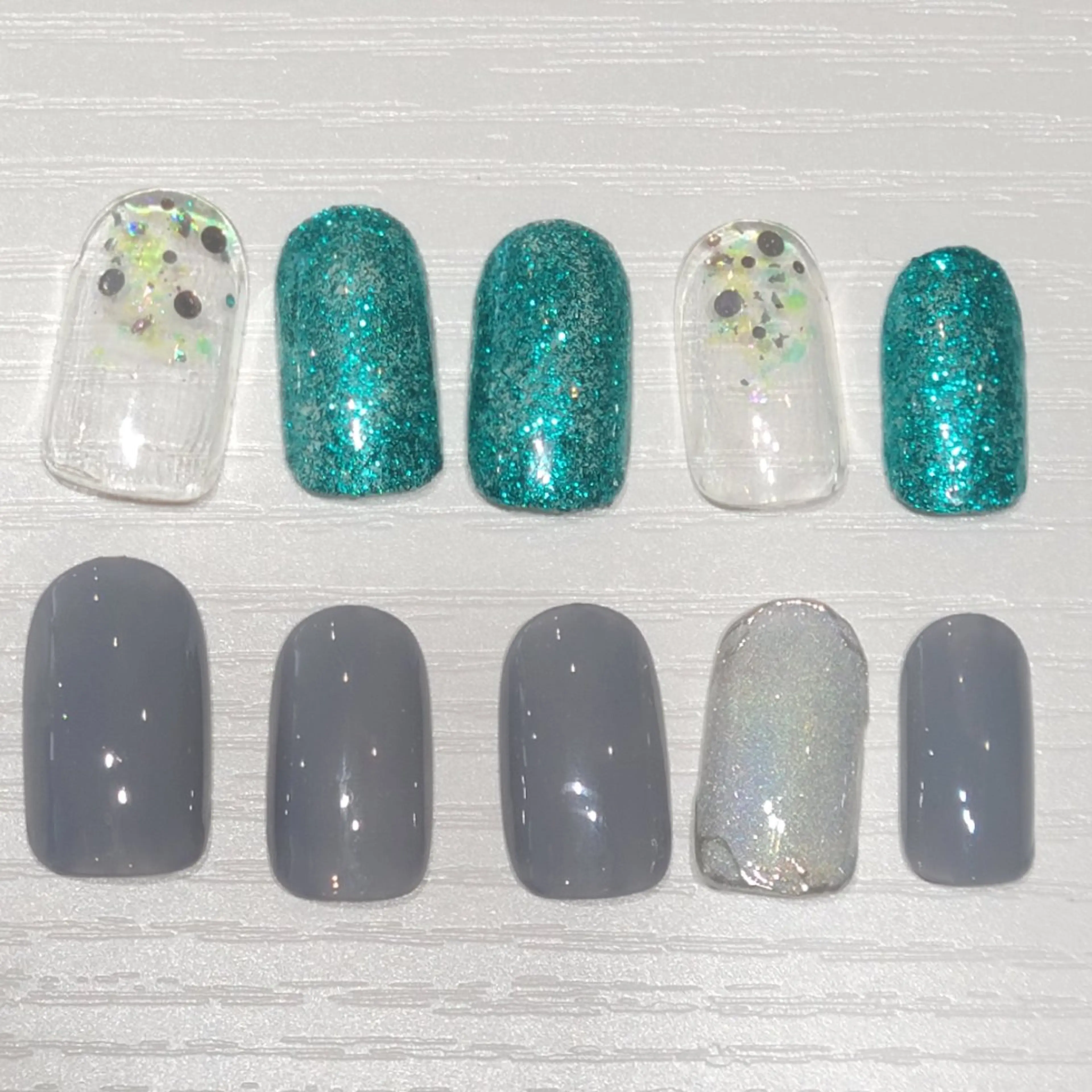 ネイル ハンドネイル 6RokuHair（ロクヘアー)所属・門川 茉奈美のネイルデザイン