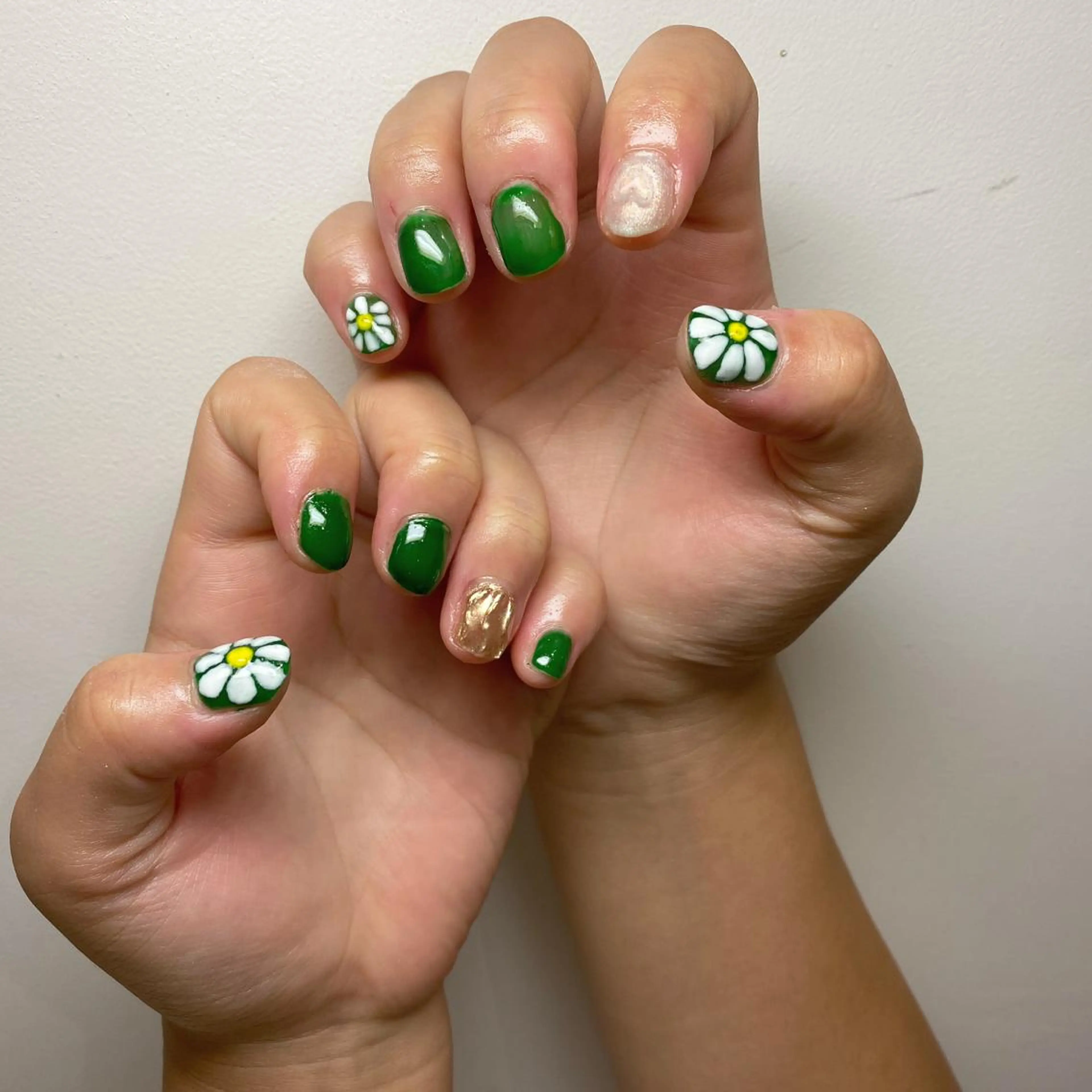 ネイル PLATINUM DOLL【プラチナムドール】所属・ひろこ eyelist🎀のマツエク・マツパデザイン