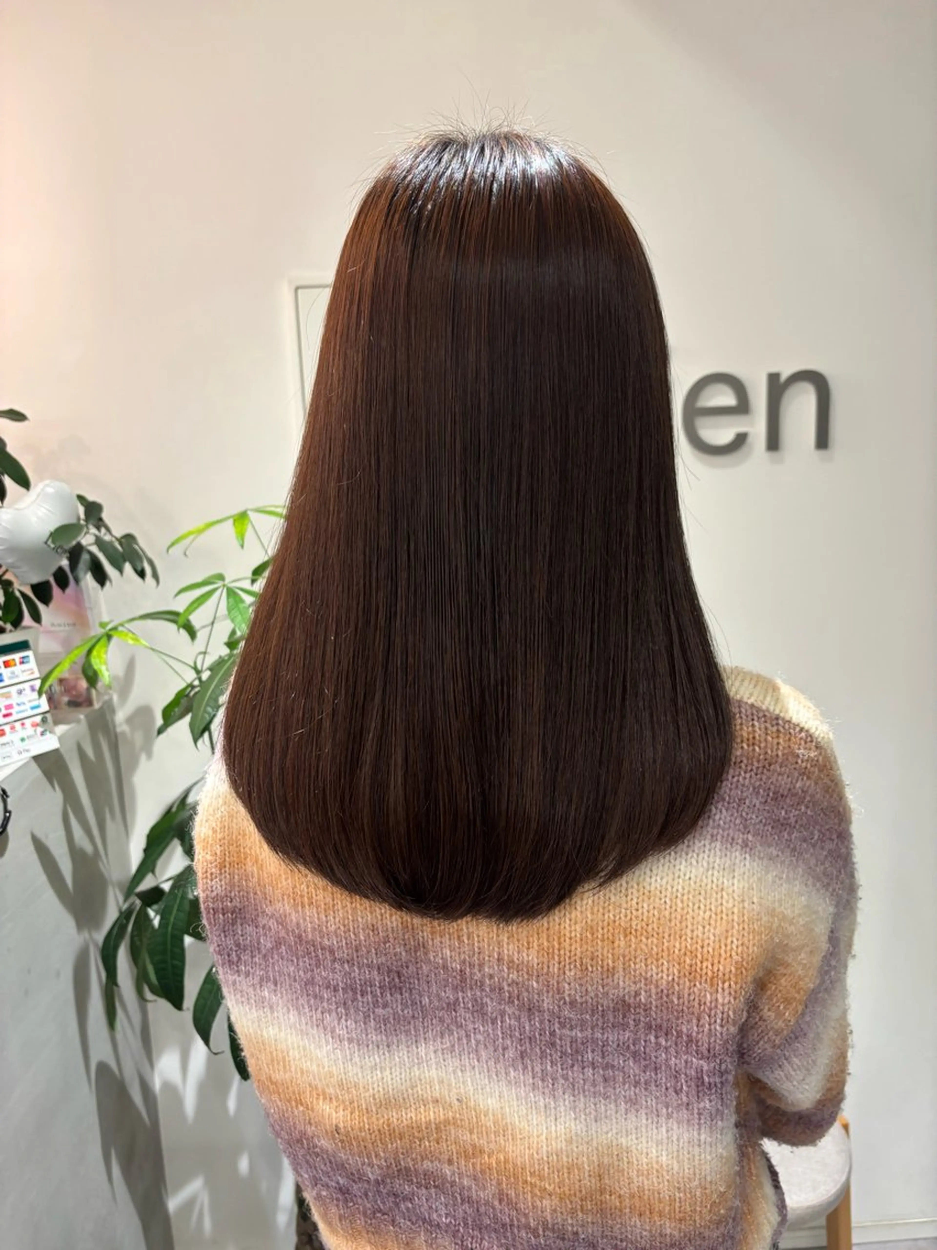 セミロング Akane lienのヘアスタイル