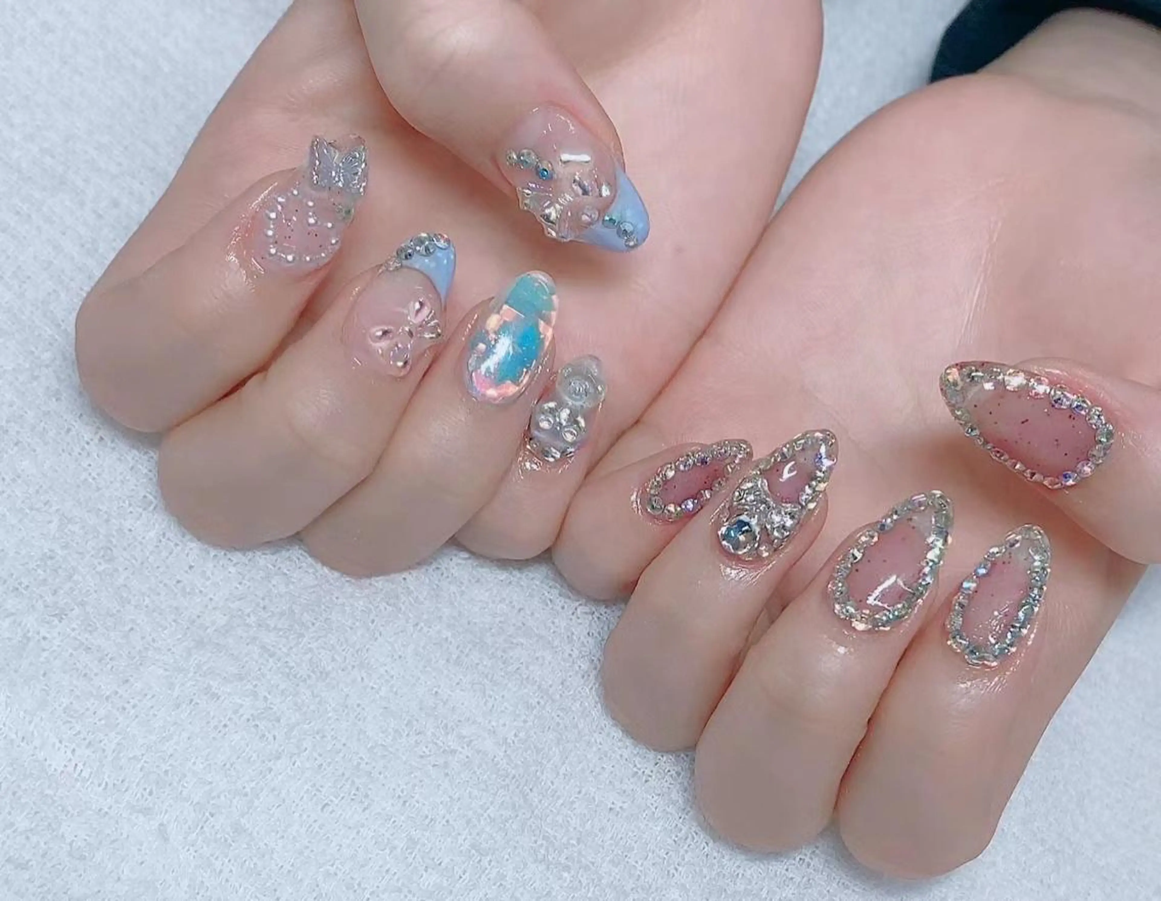 ネイル I-nailロング /ワンホン/キラキラのネイルデザイン