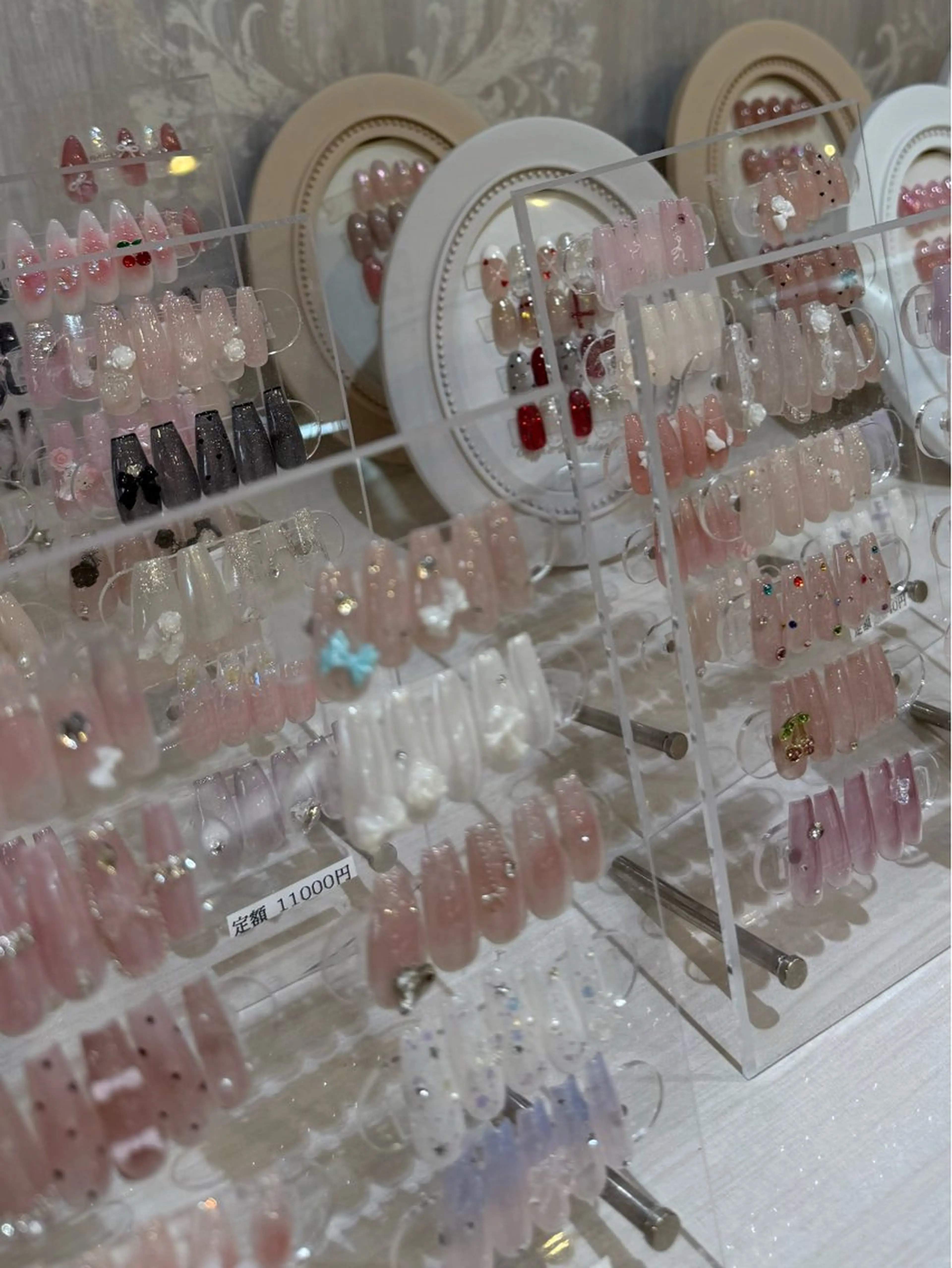 ネイル nail&eye ADDICT OHORI所属・MIZUKI ✮のネイルデザイン