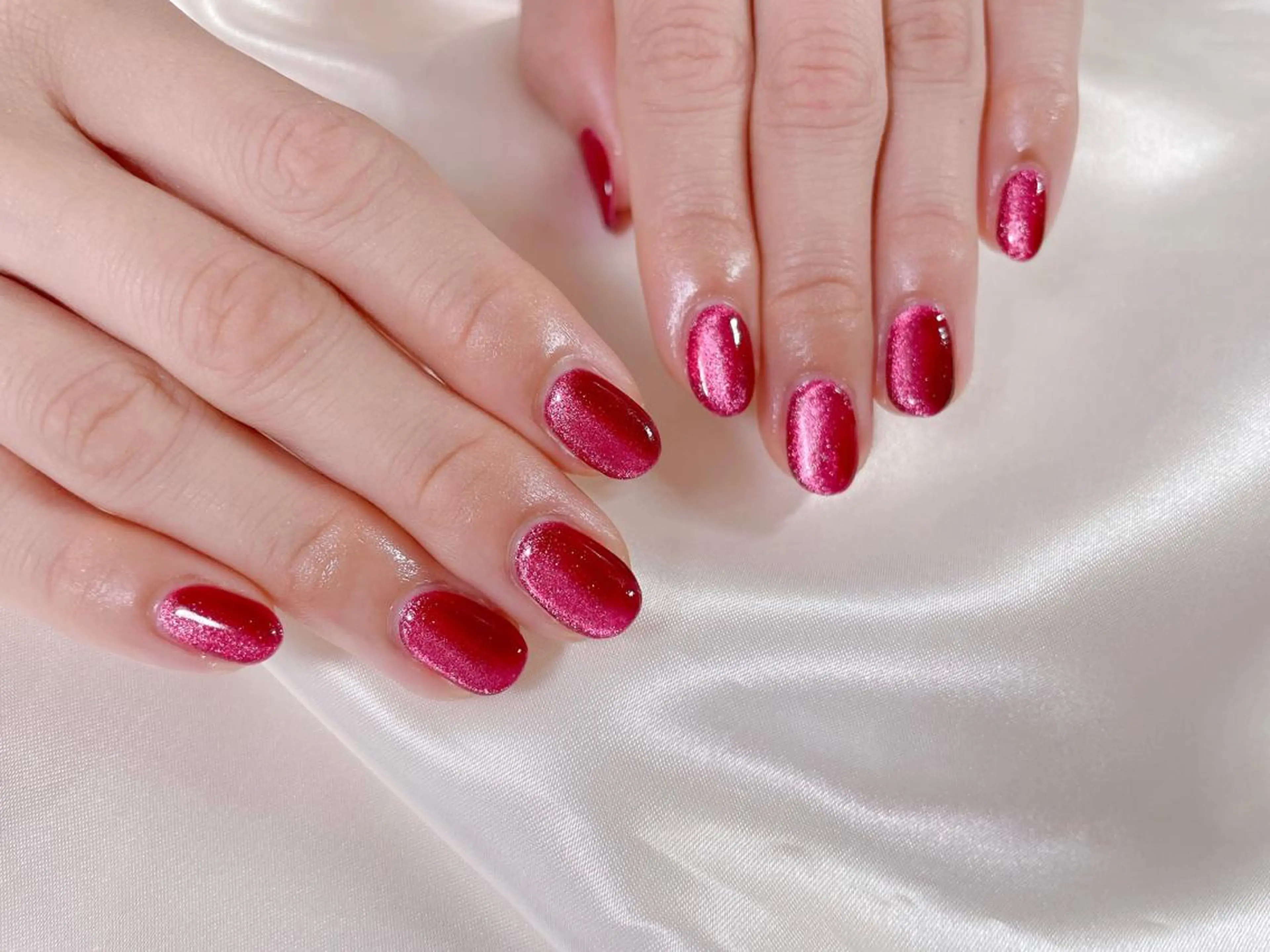 ネイル マグネットネイル 赤色 ハンドネイル Mogu nail 二子玉川のネイルデザイン