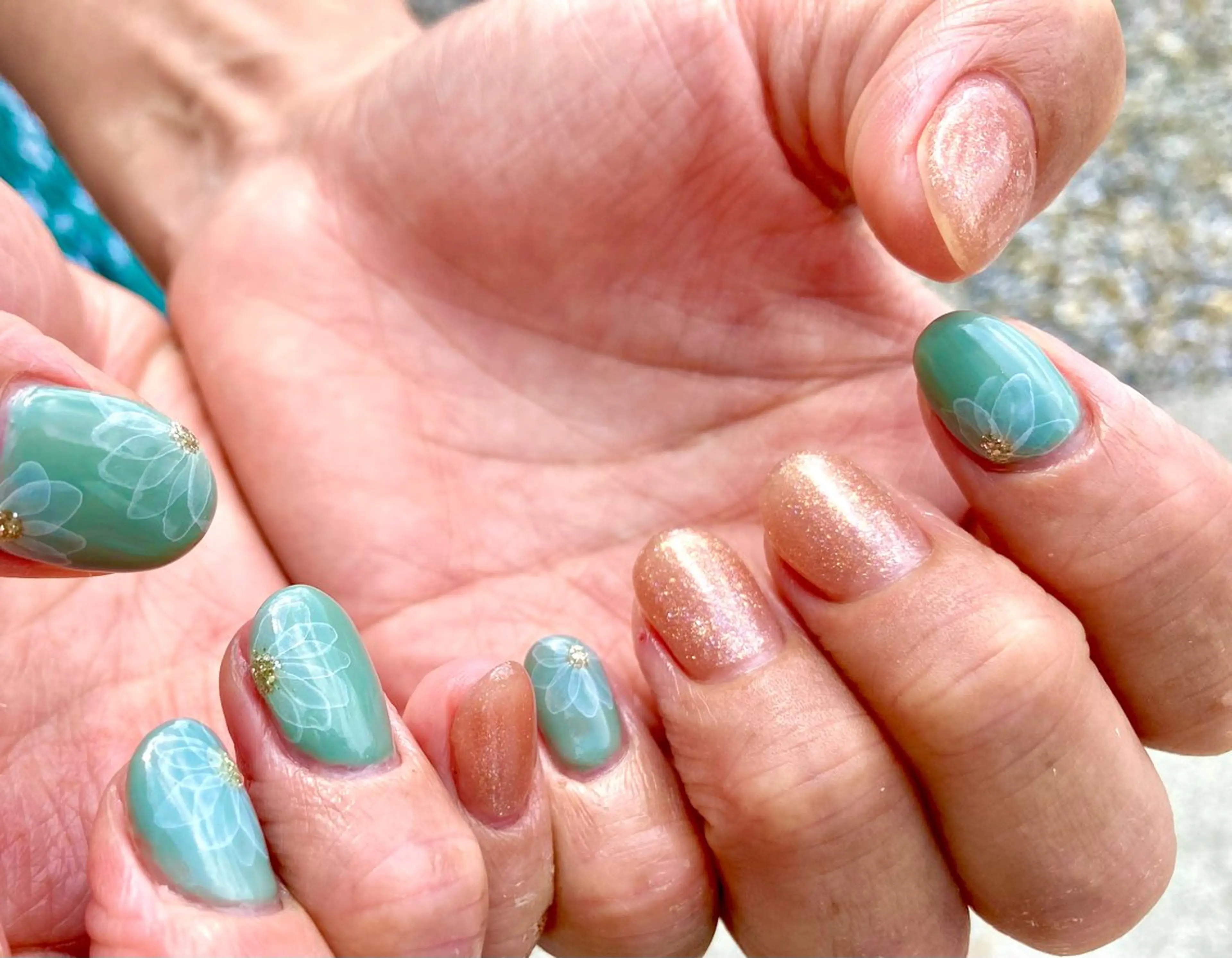 ネイル フラワーネイル グリーン ハンドネイル Belle　ネイル＆ ホワイトニングサロンのネイルデザイン