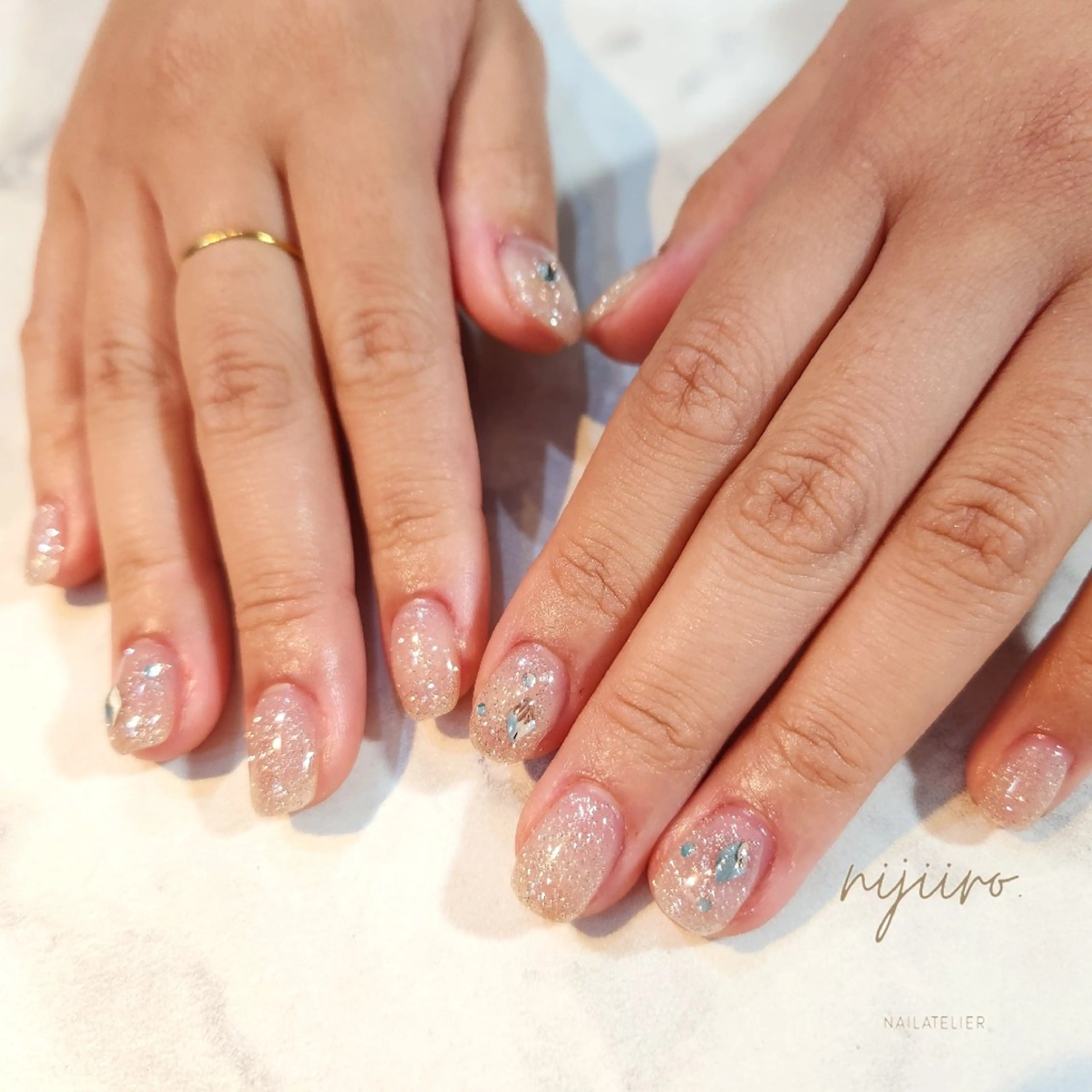 ネイル ハンドネイル nailatelier nijiiro.所属・nijiiro🌈 サトウのネイルデザイン