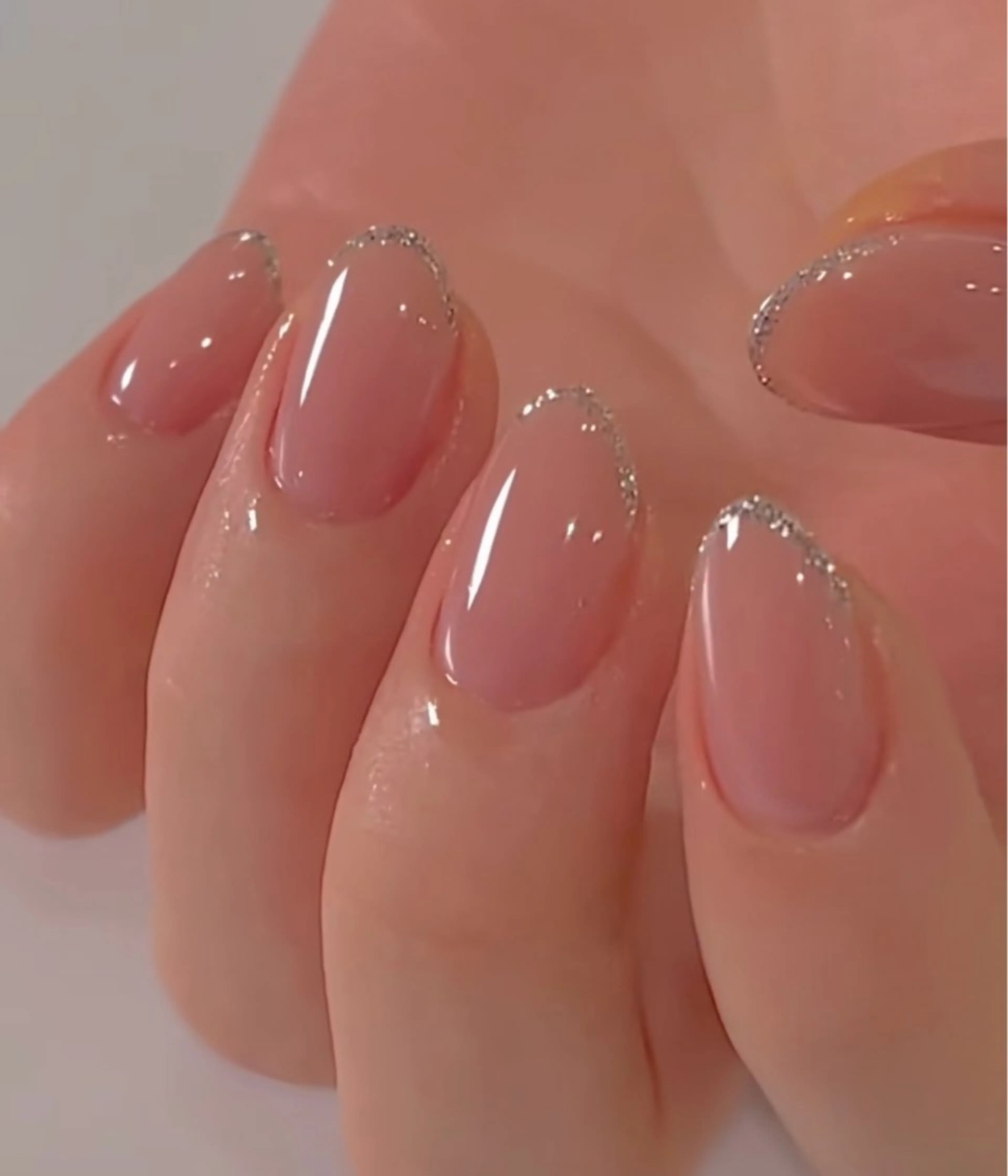 ネイル オーロラネイル 長さ出し フラッシュネイル フレンチネイル ジェルネイル ハンドネイル ETERNA Nail 銀座店【パラジェル/フィルイン/チップ長さだし/マグネット/ニュアンス】所属・ア カリのネイルデザイン