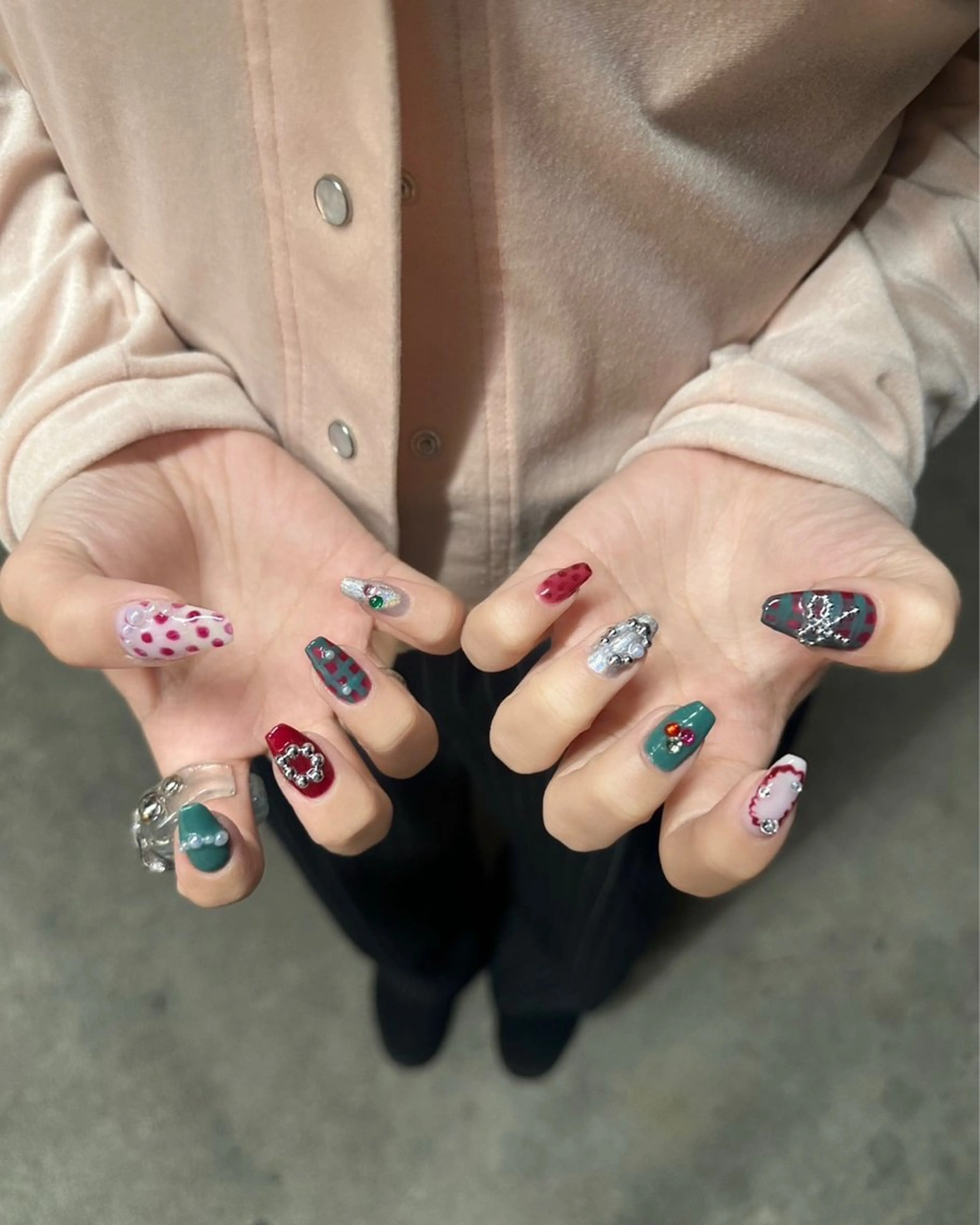 ネイル LORAN Lim所属・LORAN Lim Rinのネイルデザイン