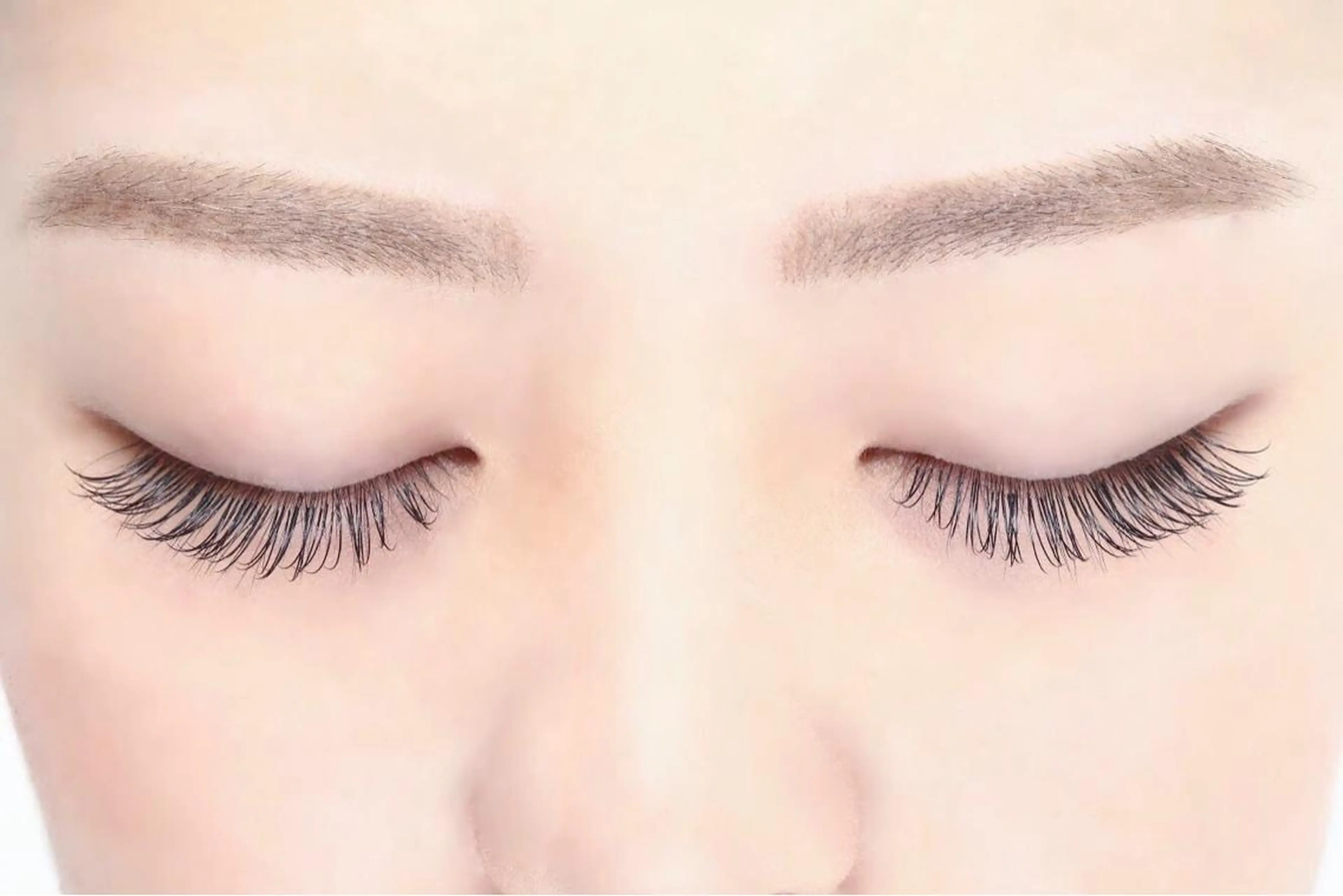 マツエク・マツパ 浅野 優衣のネイルデザイン