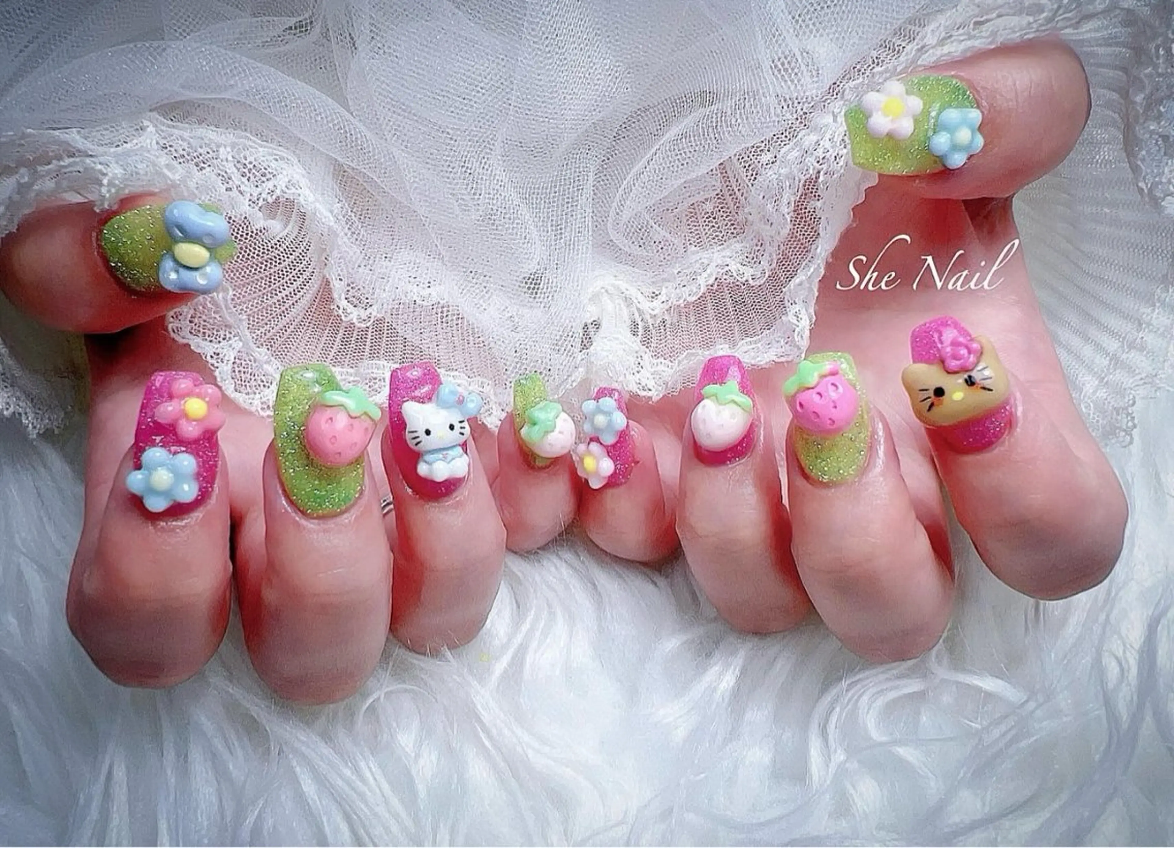 ネイル チークネイル 長さ出し フレンチネイル ガラスフレンチ マグネットネイル She   Nail所属・ISA_ BELLAのネイルデザイン