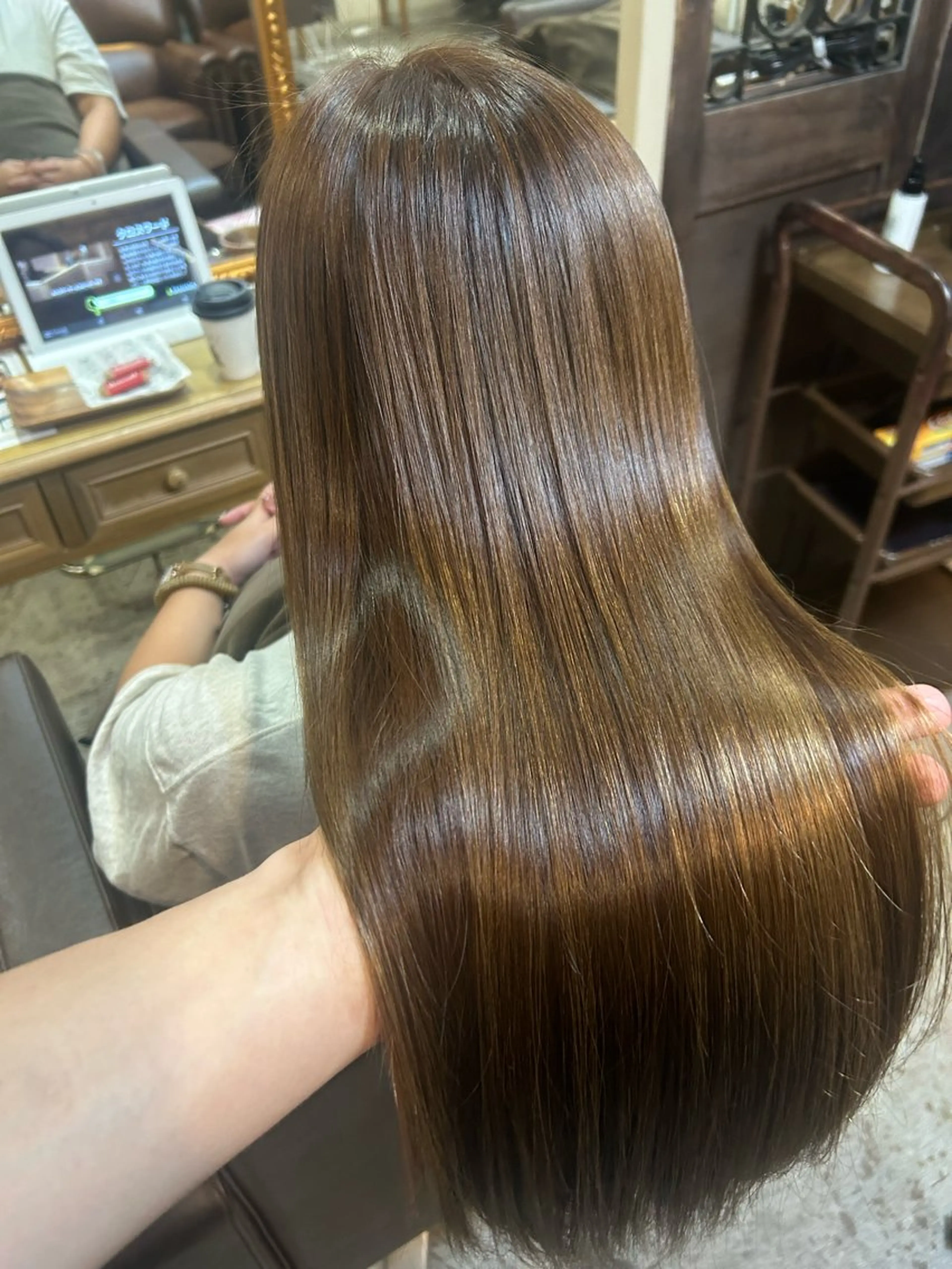 ロング カラー カット 縮毛矯正 トリートメント 小澤 一稀のヘアスタイル