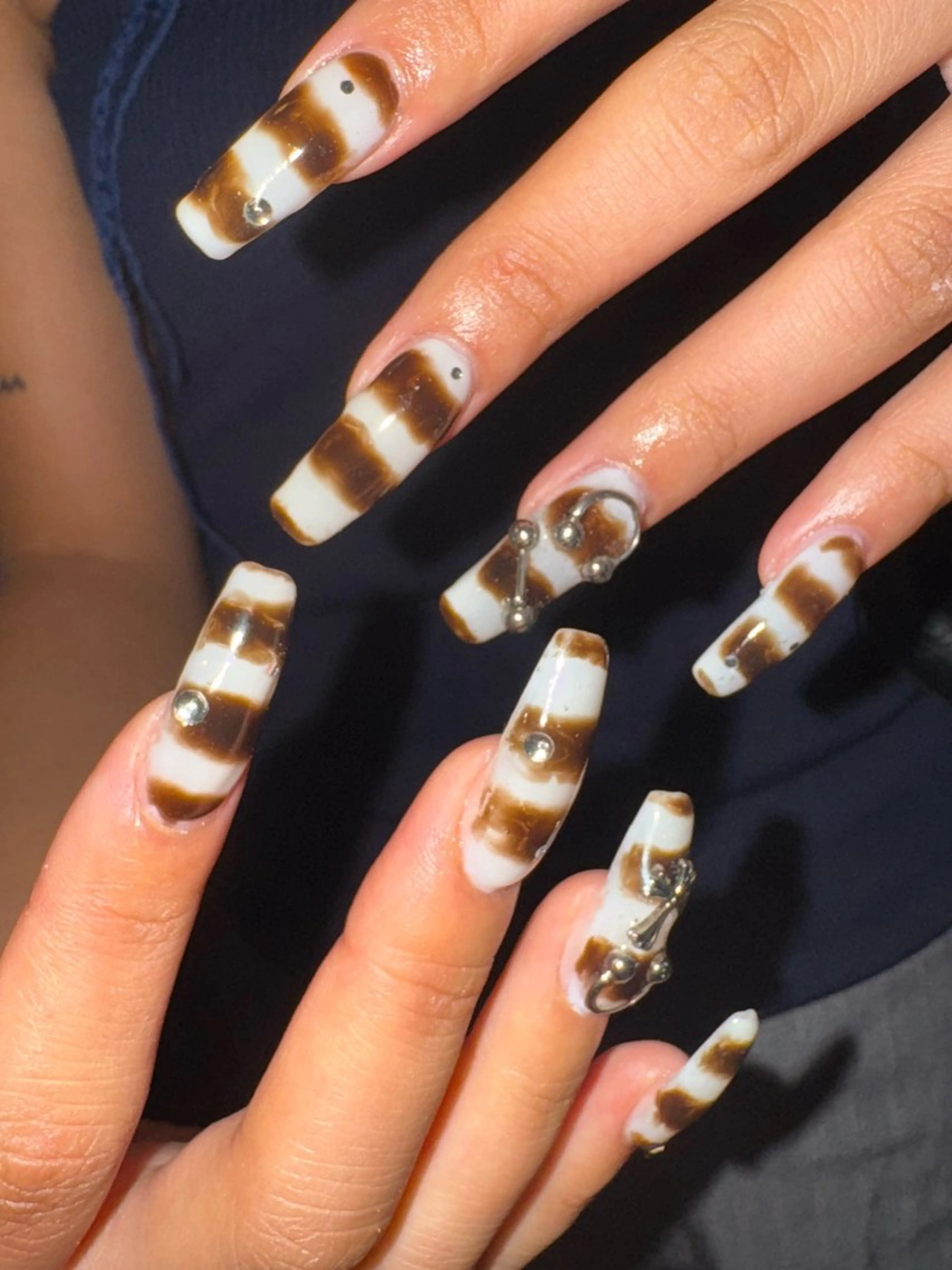 ネイル ハンドネイル MITSUKI🪡 海外/個性派/ロングのネイルデザイン