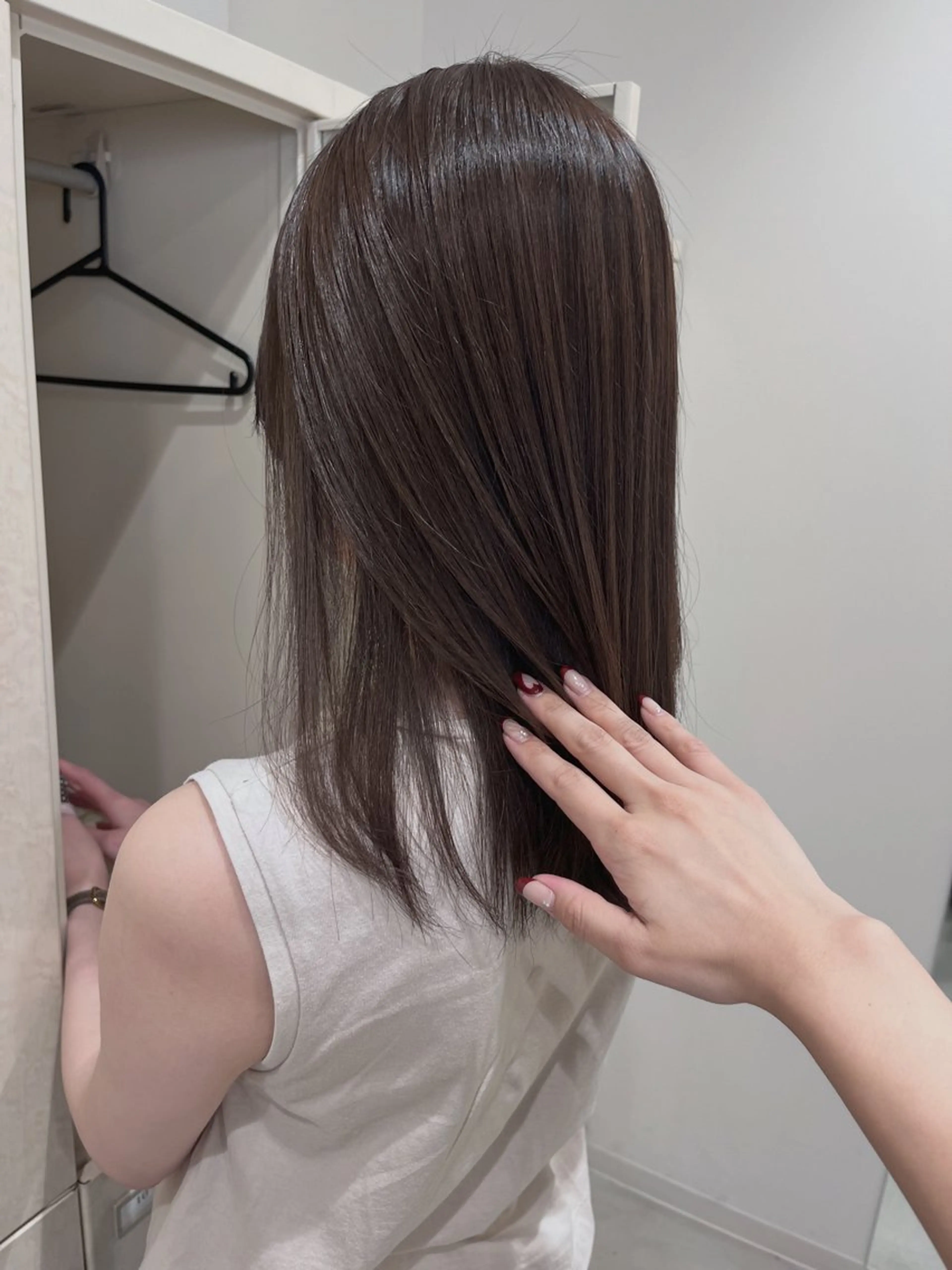 ロング カラー グレージュ 透明感カラー🫧🌈 似合わせカット✂︎のヘアスタイル