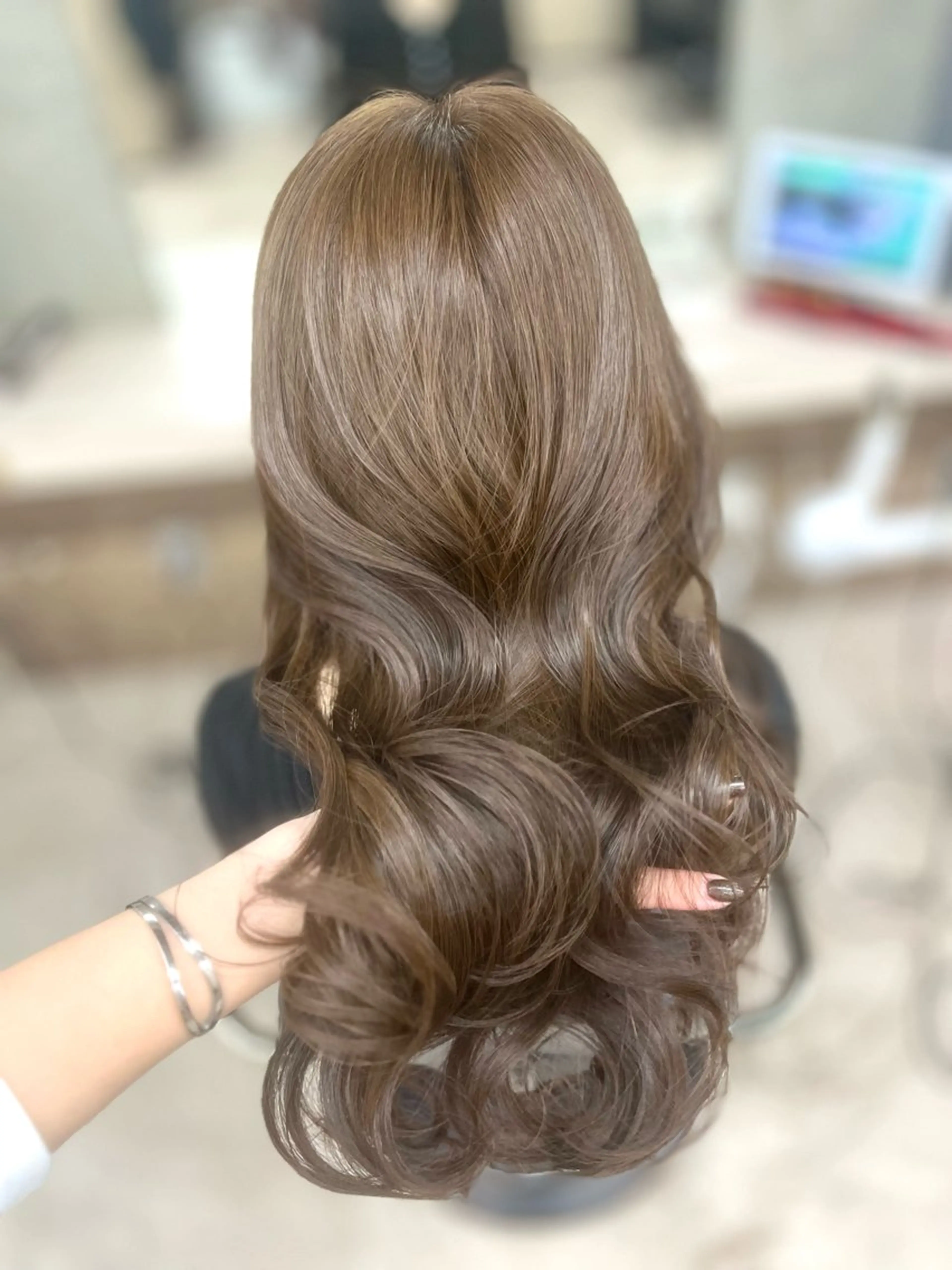 ロング カラー ヘアカラー トリートメント 🐈‍⬛多系統🕶 tsubura🖤のヘアスタイル