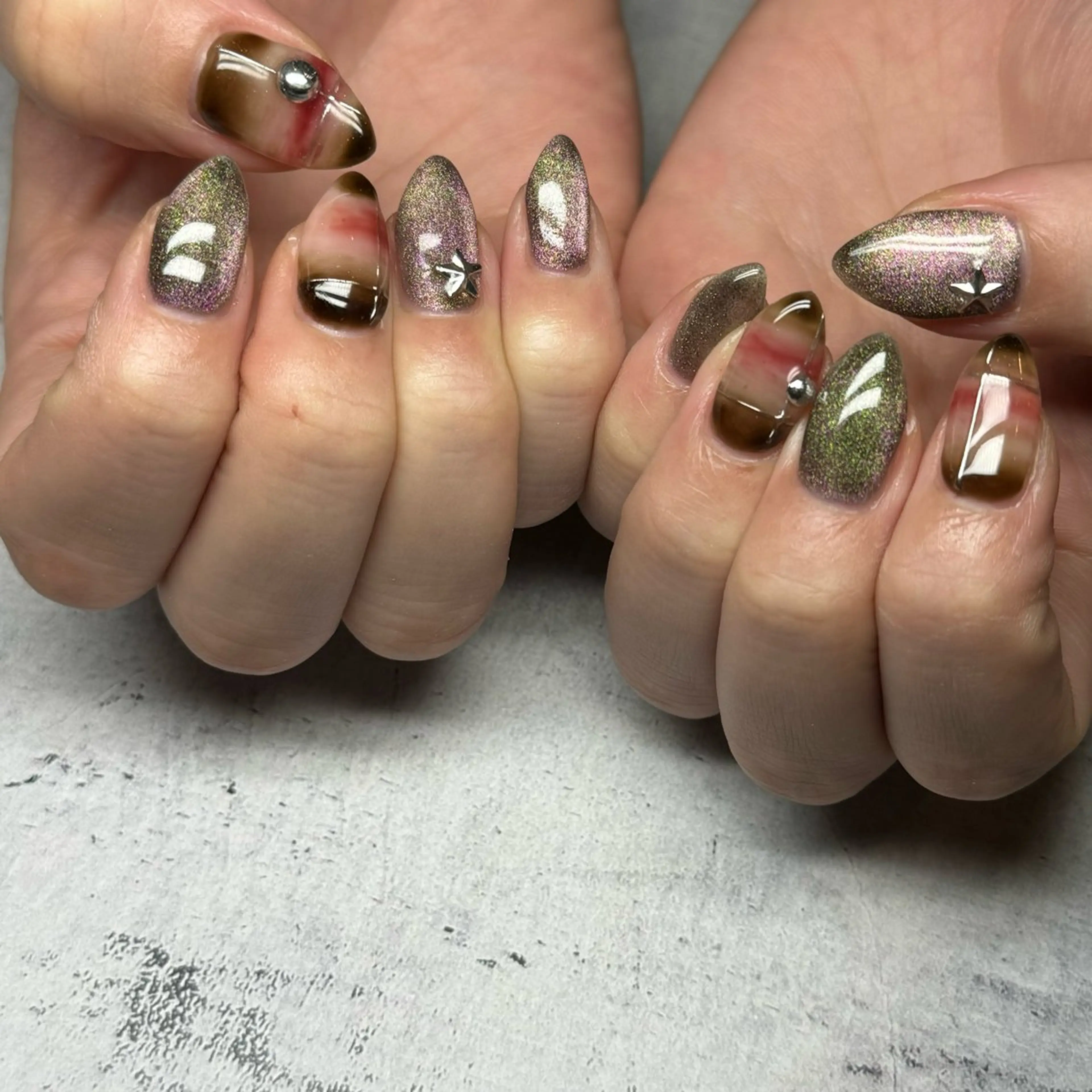 ネイル マグネットネイル ハンドネイル 𝐫𝐚𝐢 𝐧𝐚𝐢𝐥の眉毛・アイブロウイメージ