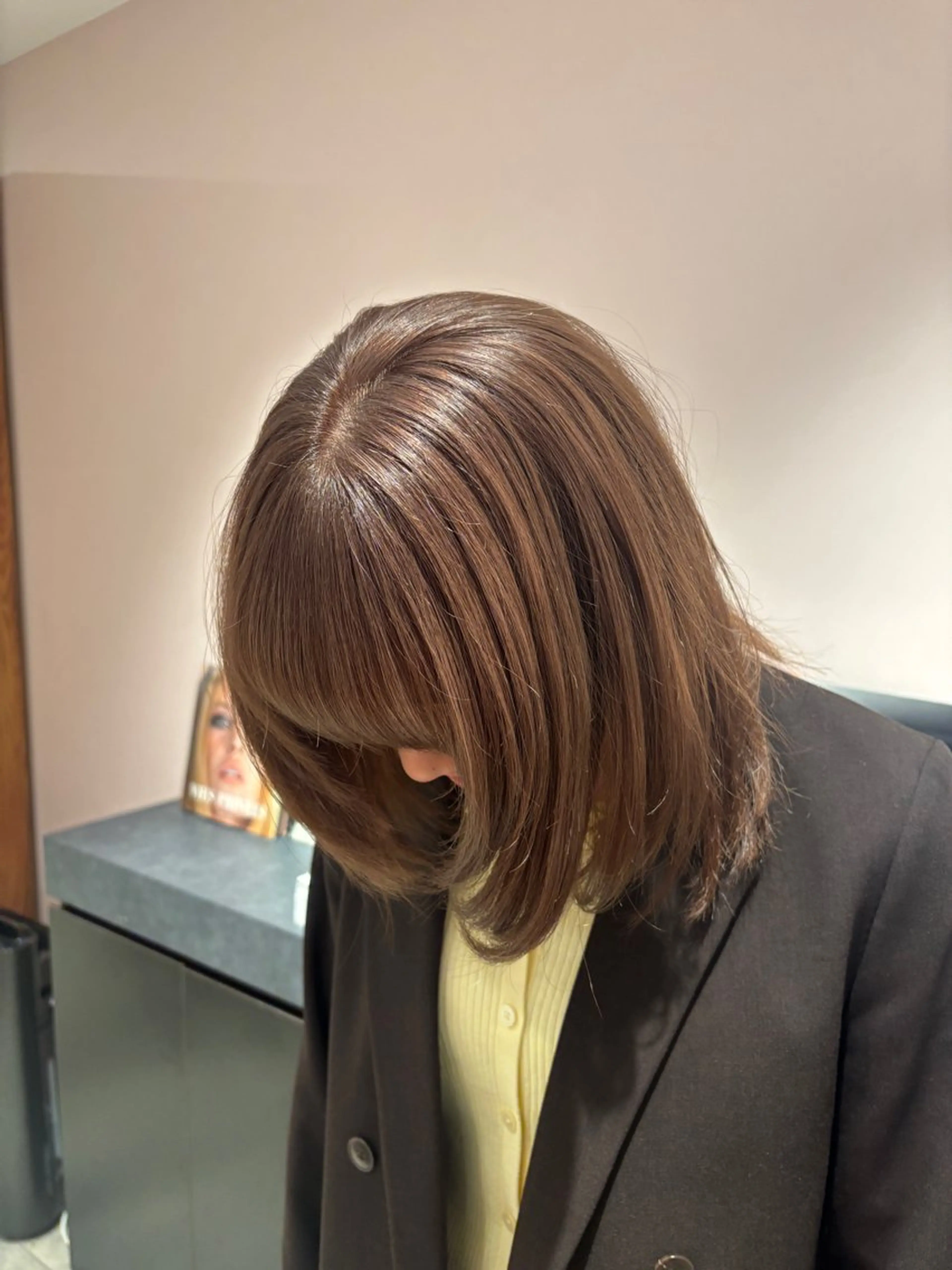 ミディアム カラー ベージュカラー ブリーチ ミルクティーベージュ ヘアカラー 🫧Miyu /ボブカット🫧のヘアスタイル