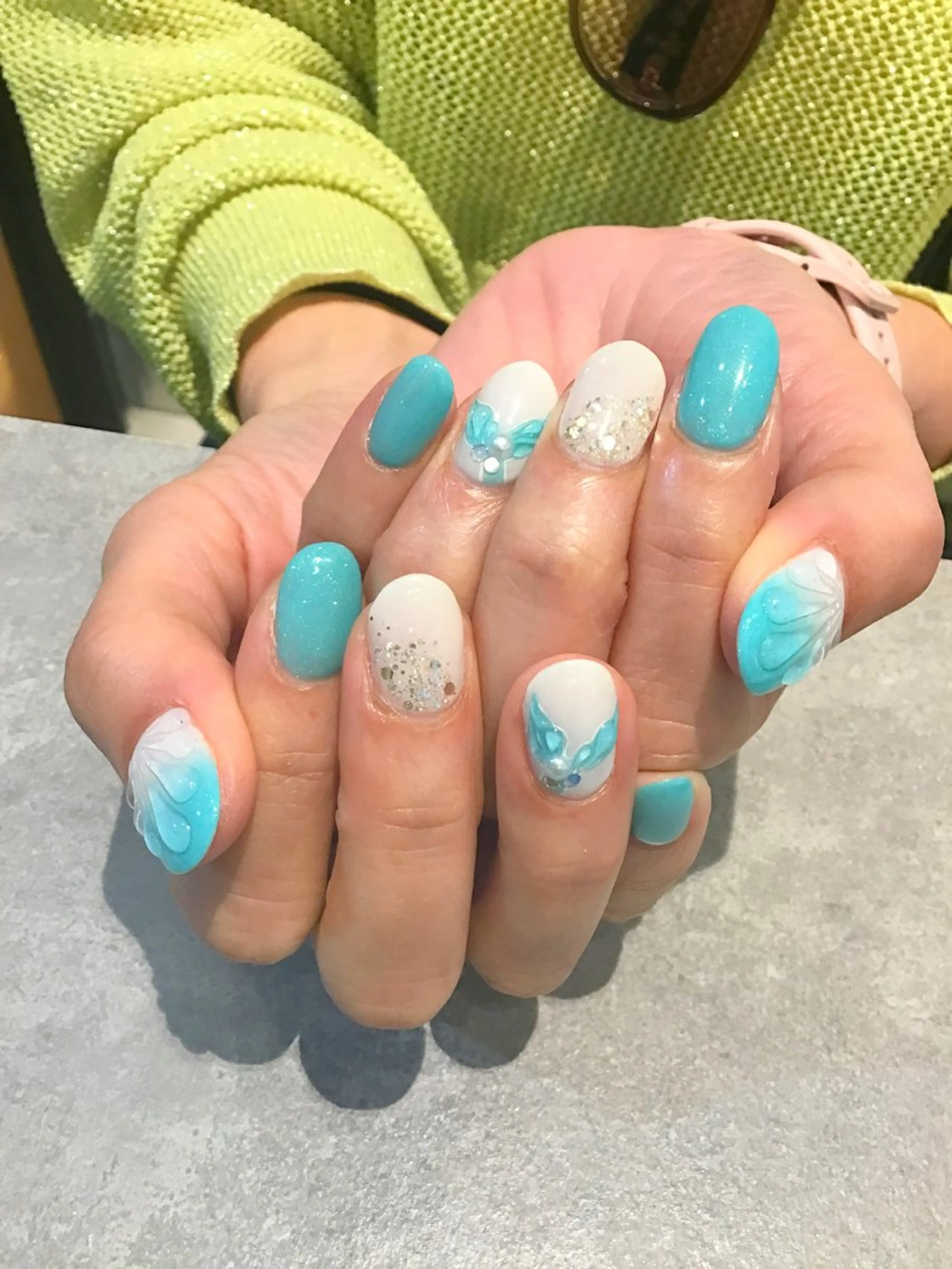 ネイル シンプルネイル Nest 岩崎のネイルデザイン