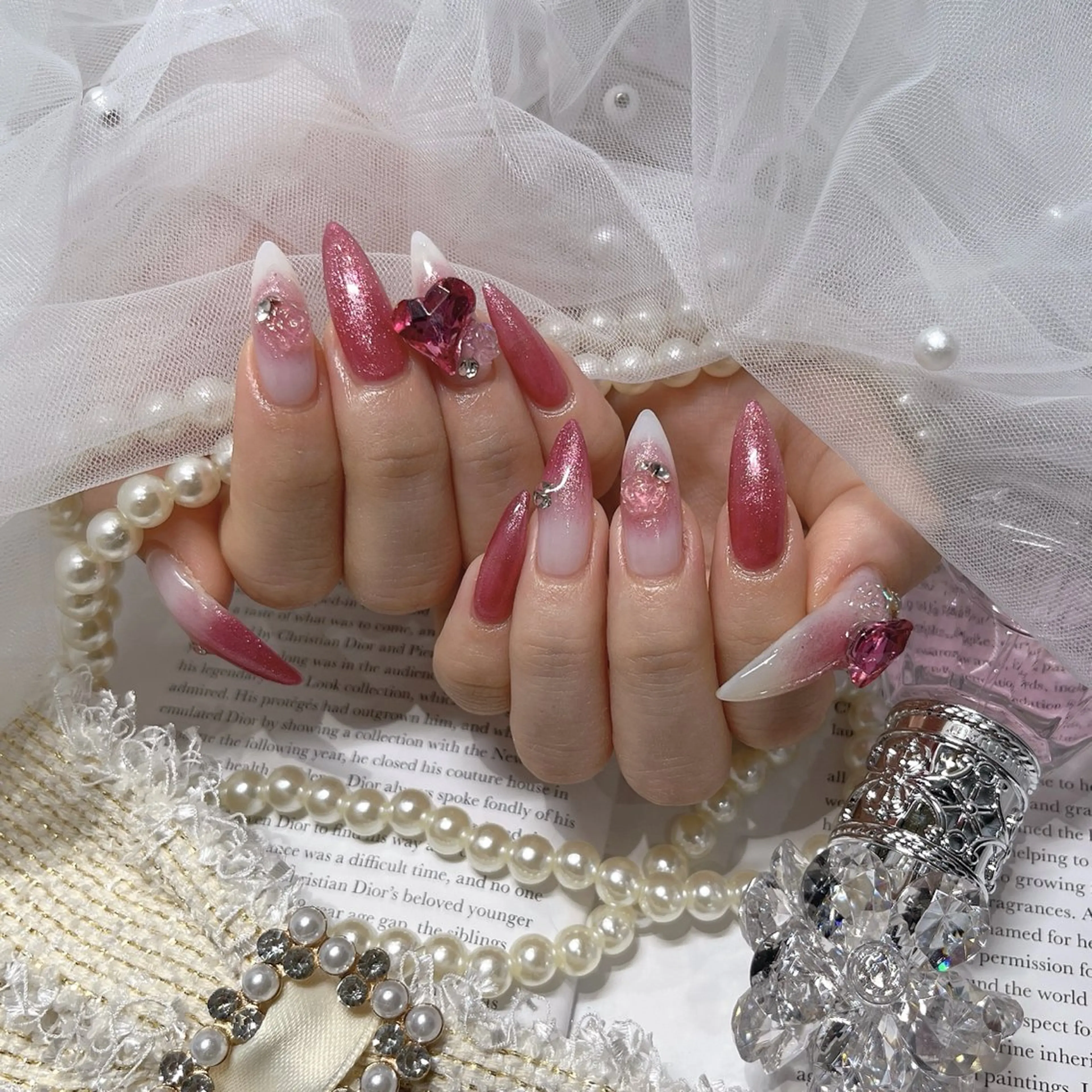 【オフ込み】持ち込み10本アート🐰🎀(パーツ乗せ放題✨)の写真