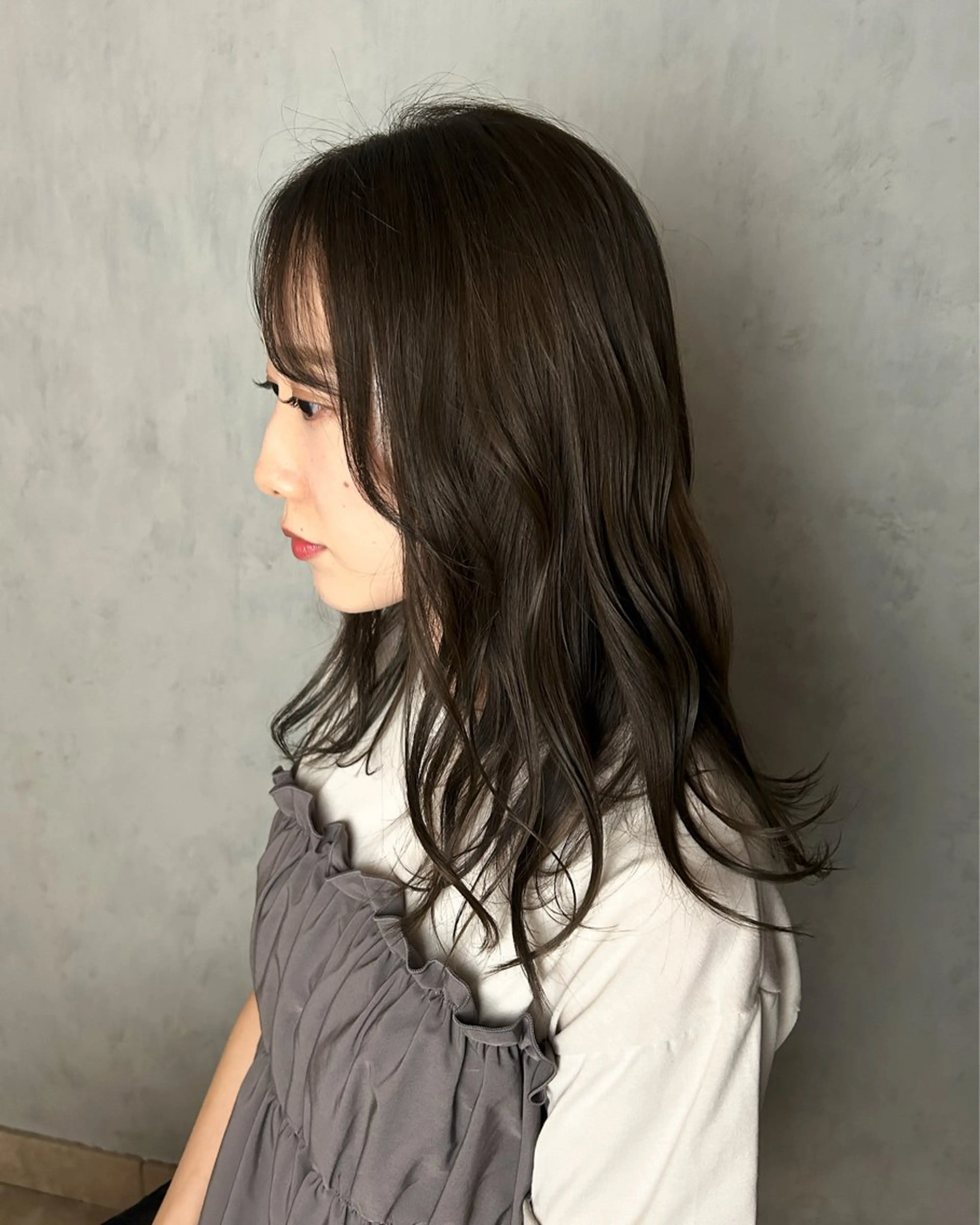 カラー ベージュカラー オリーブベージュ カット ヘアカラー ma am zee所属・篠原 一成のヘアスタイル