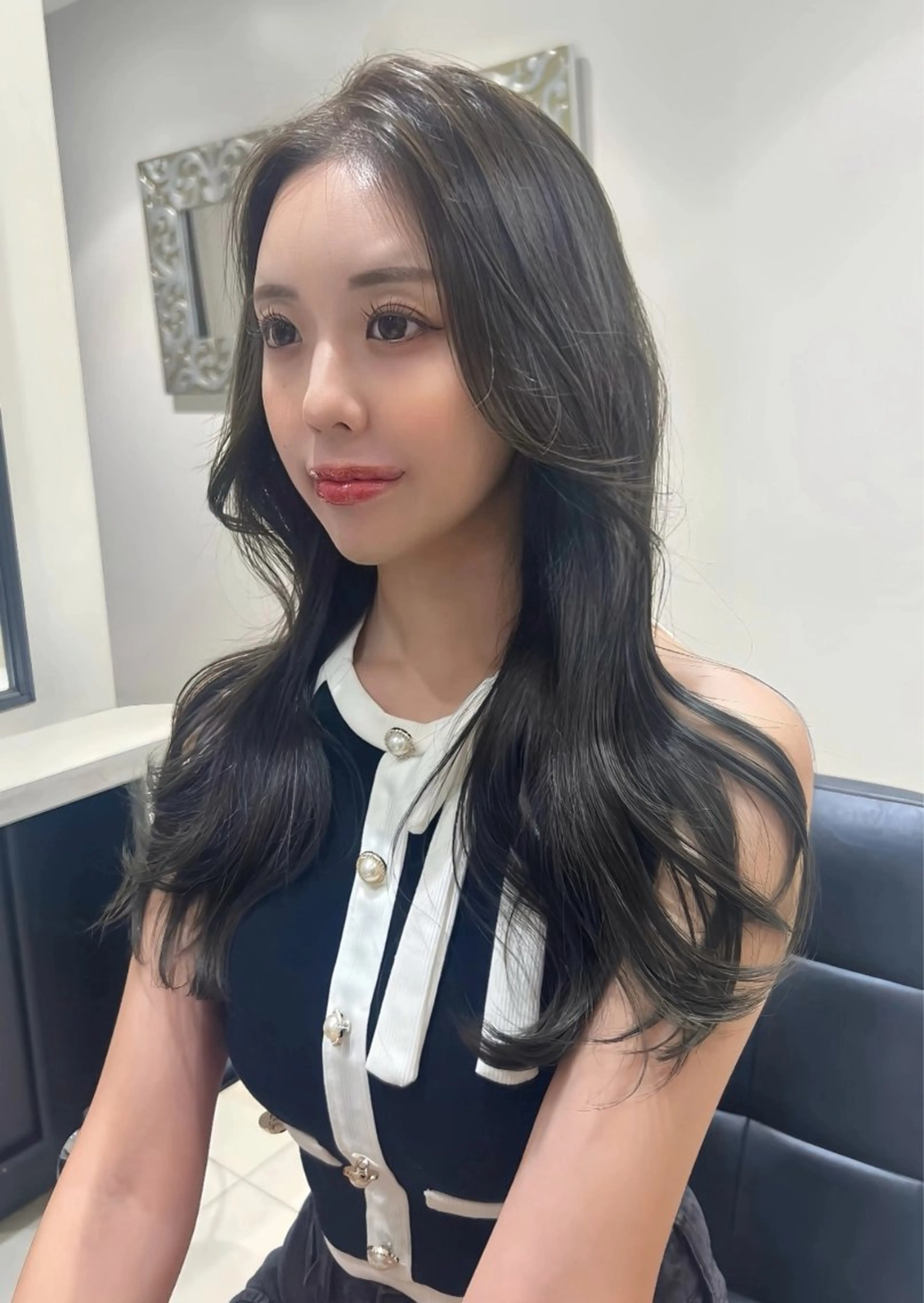 ロング カラー 透明感カラー グレージュ Euphoria新宿店所属・新宿/透明感カラー/ 縮毛矯正/SHOKIのヘアスタイル