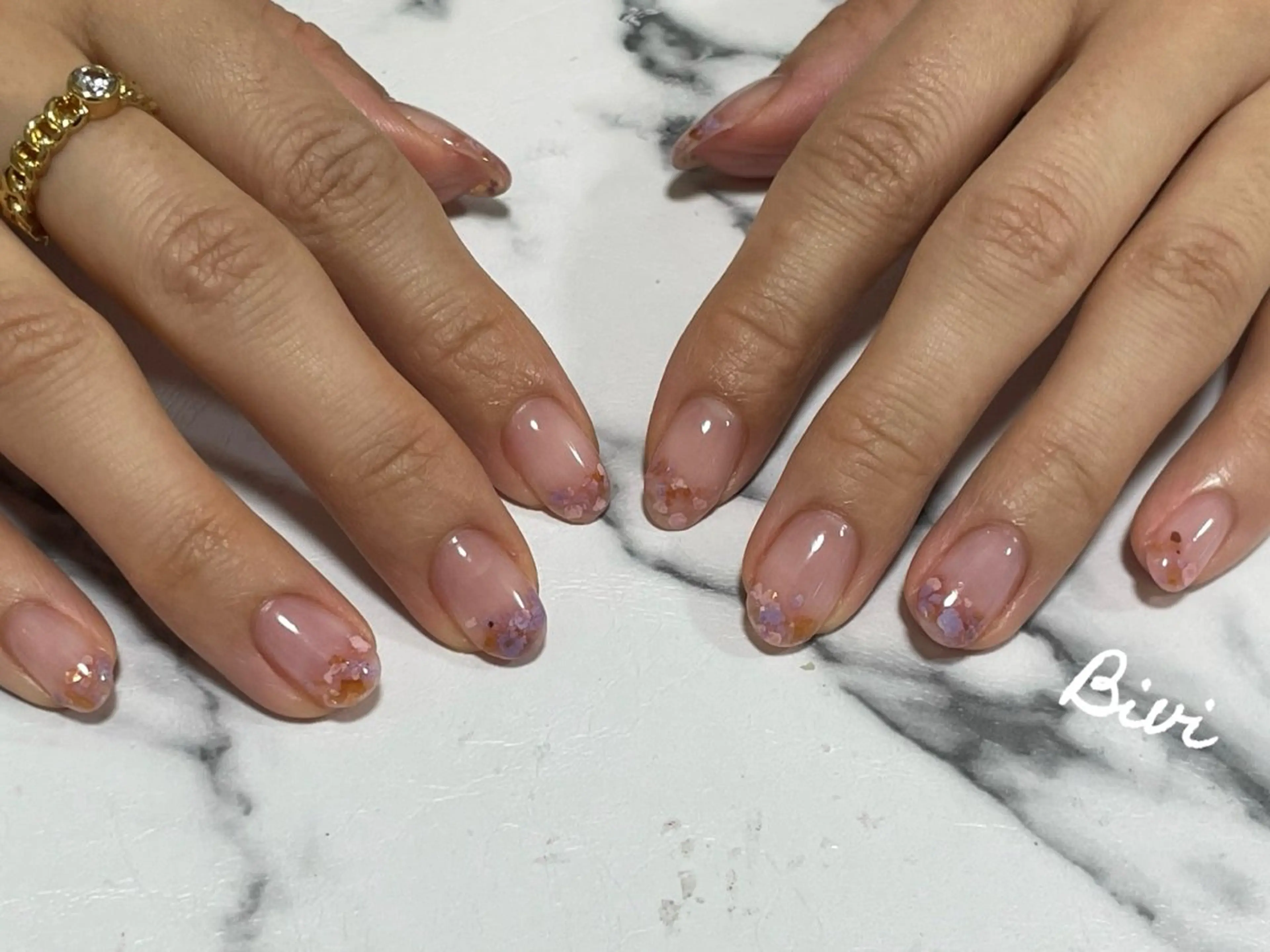 ネイル アートネイル フラッシュネイル ラメ(グリッター) シルバー スクエアネイル ハンドネイル ハンドケア ♡Bivi♡自爪に 優しいネイルサロンのネイルデザイン