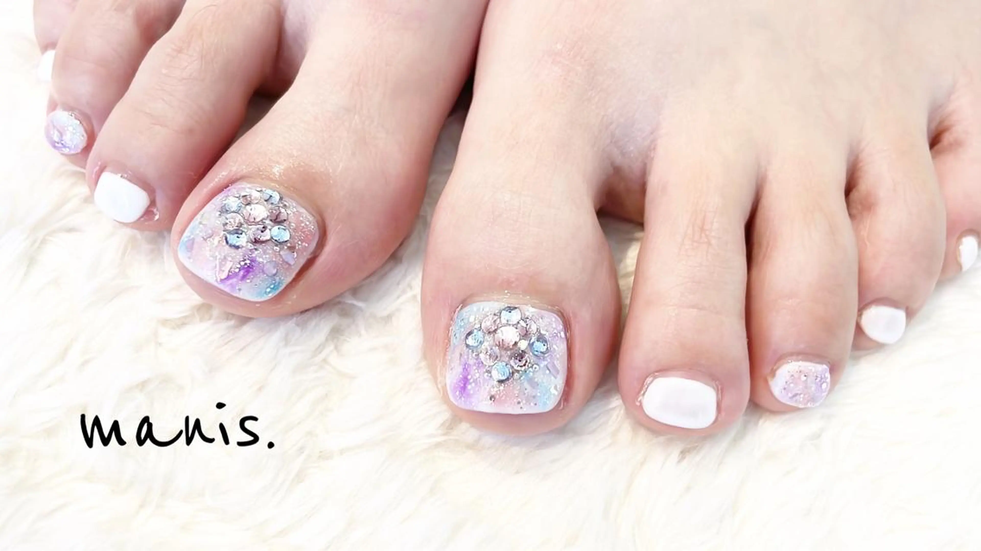 ネイル manis .のネイルデザイン