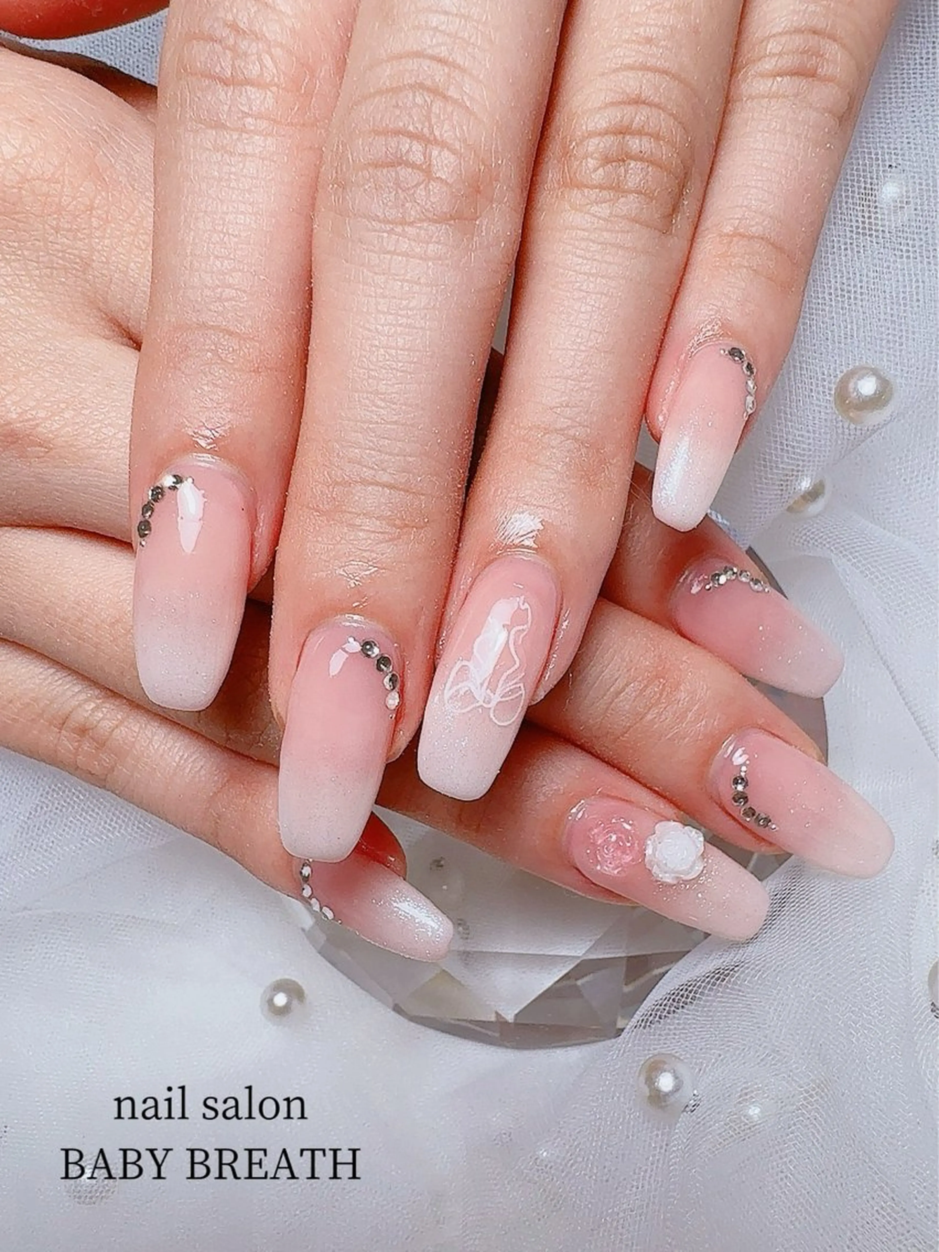 ネイル アートネイル フラッシュネイル フットネイル グラデーション ラメ(グリッター) ハンドネイル BABY BREATH所属・y natsumiのネイルデザイン